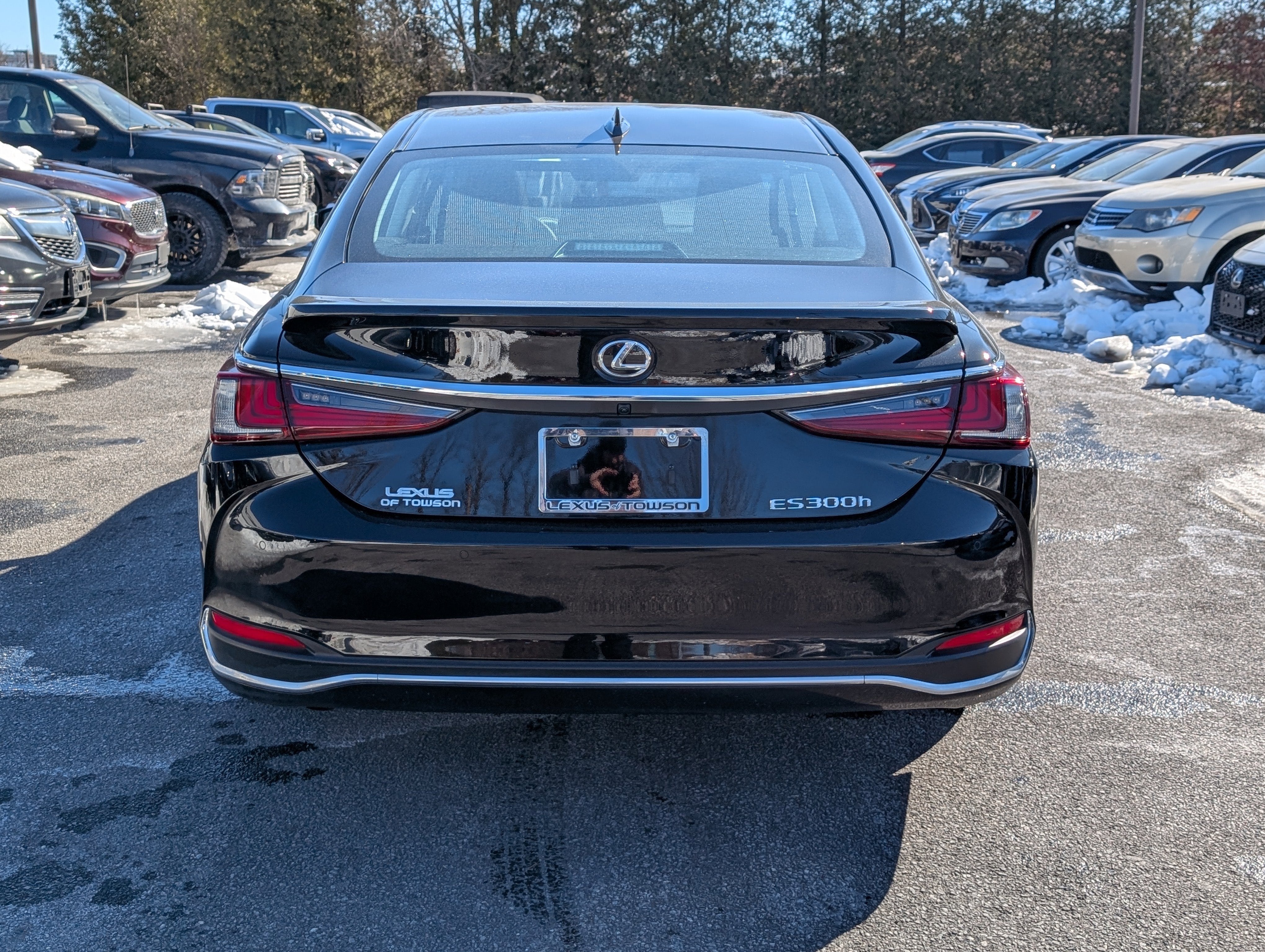 2024 Lexus ES 300h Ultra Luxury