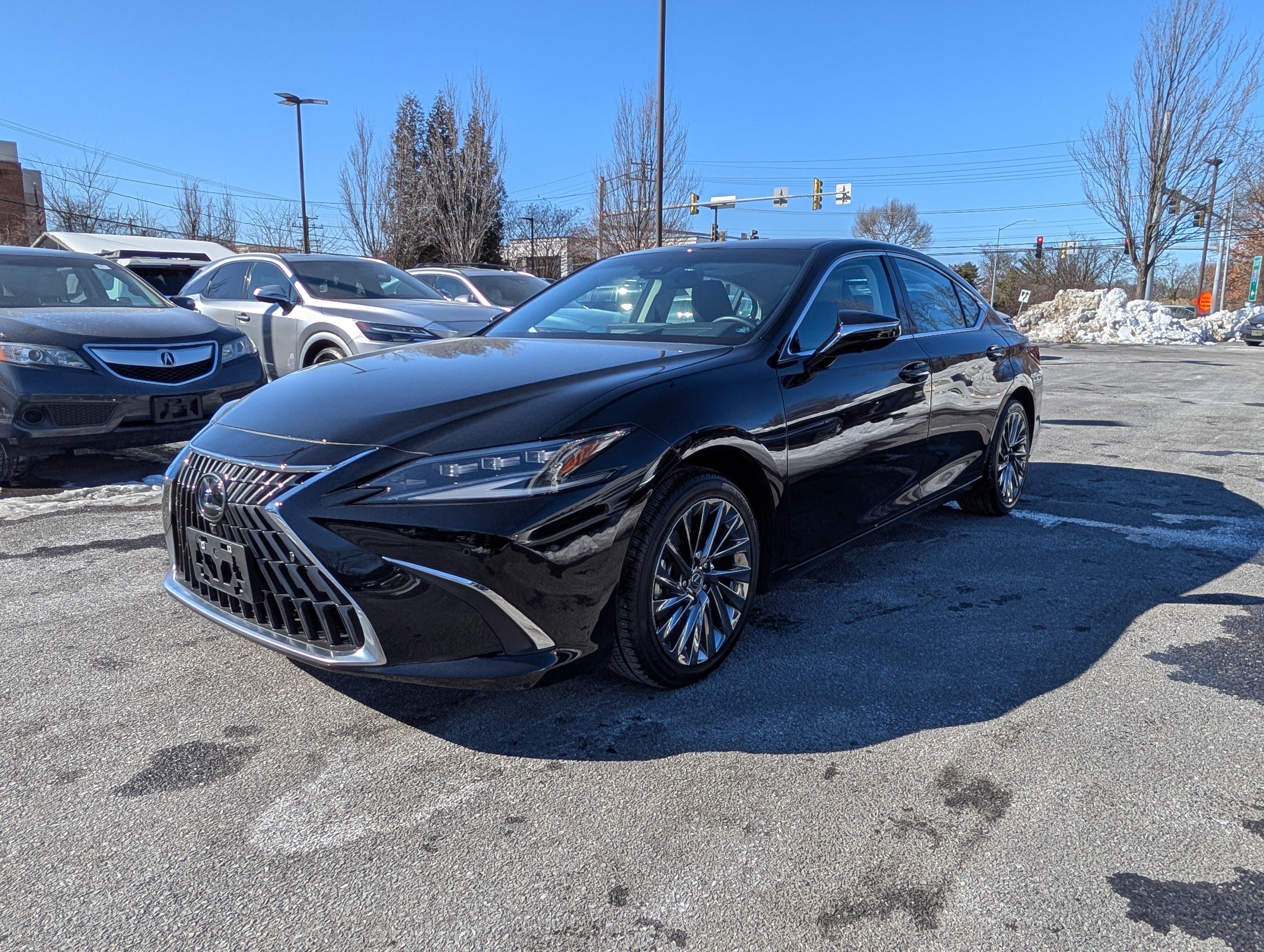 2024 Lexus ES 300h Ultra Luxury