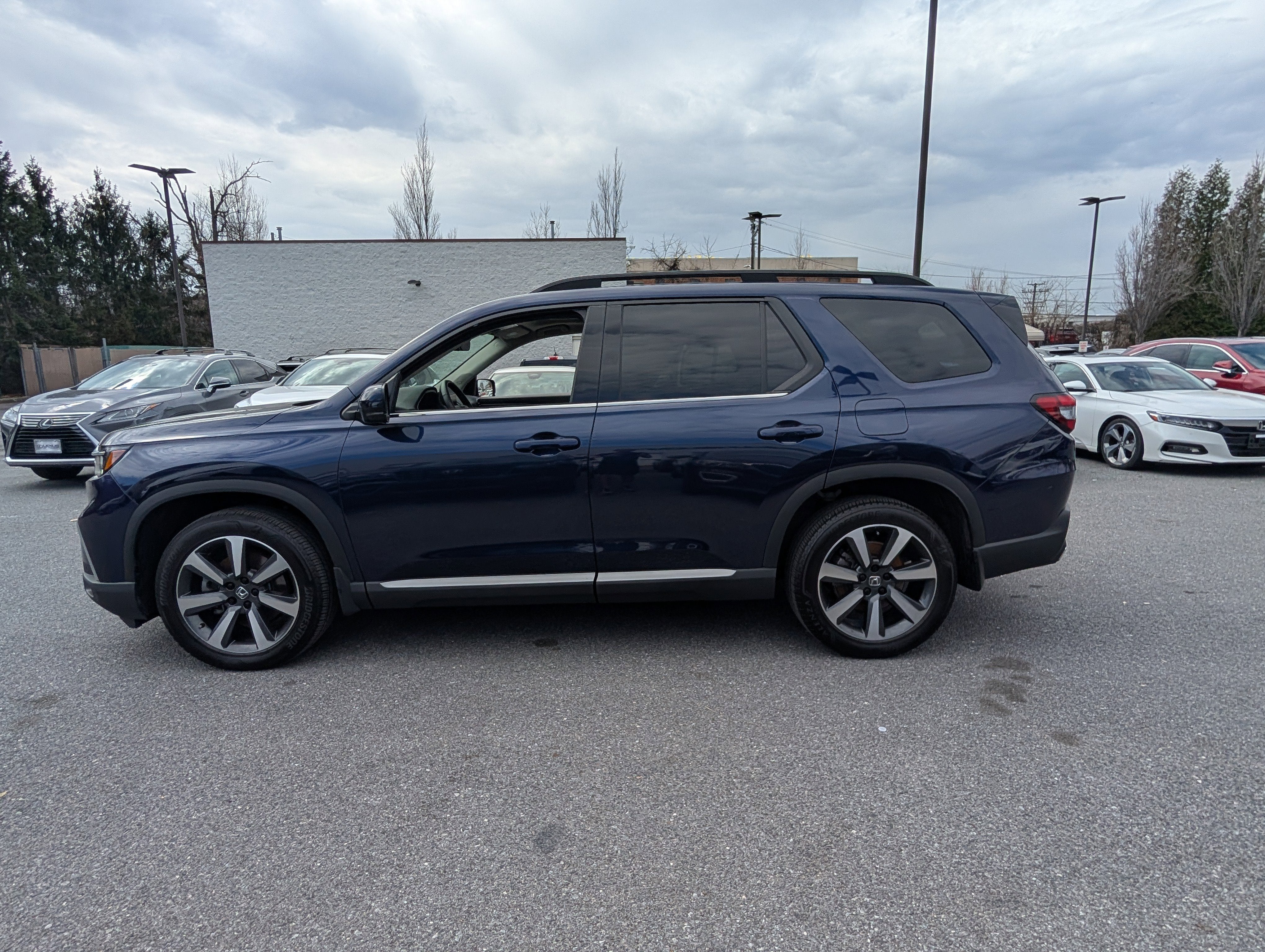 2025 Honda Pilot Elite