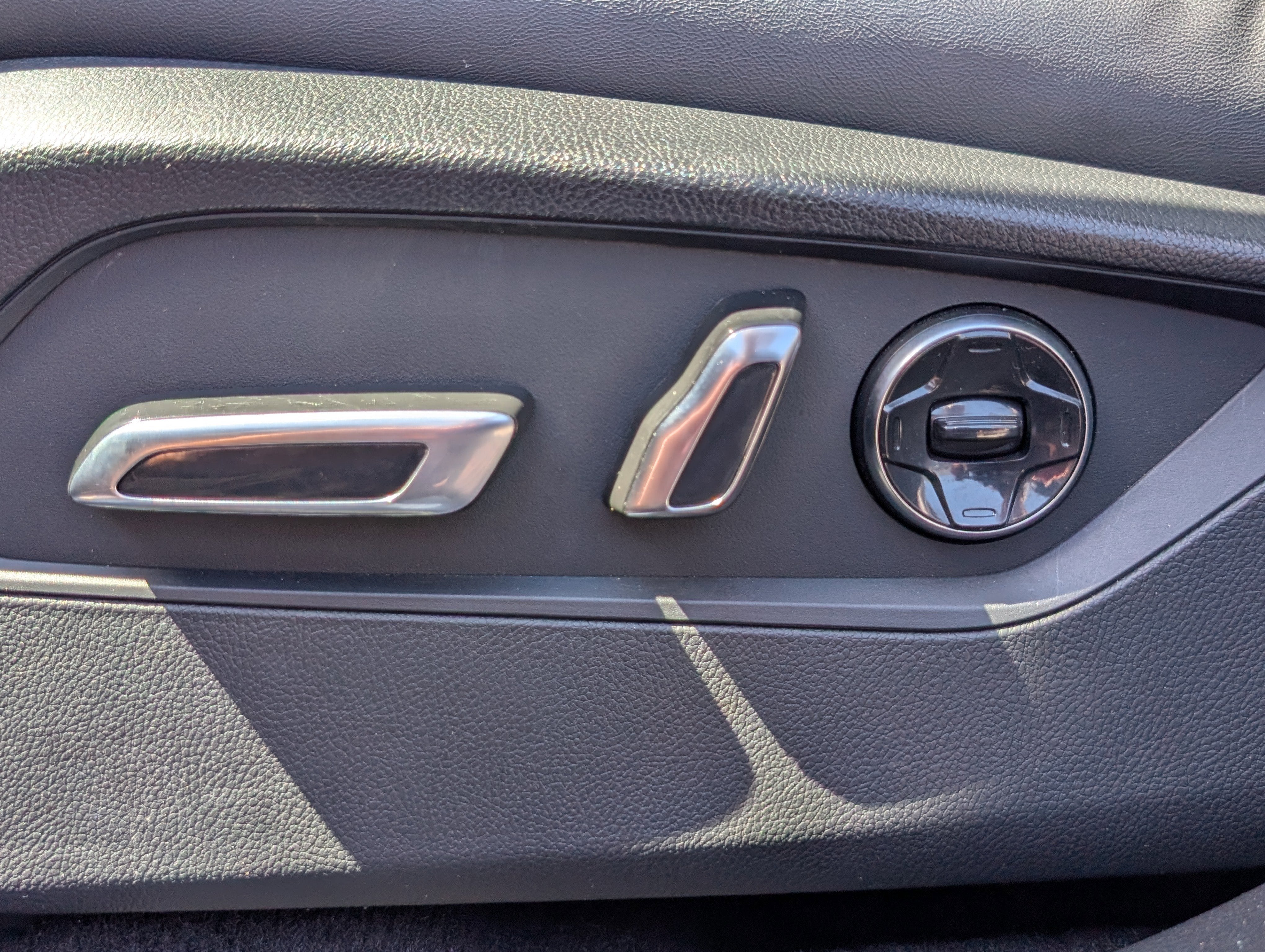 2023 Acura RDX w/Advance Package