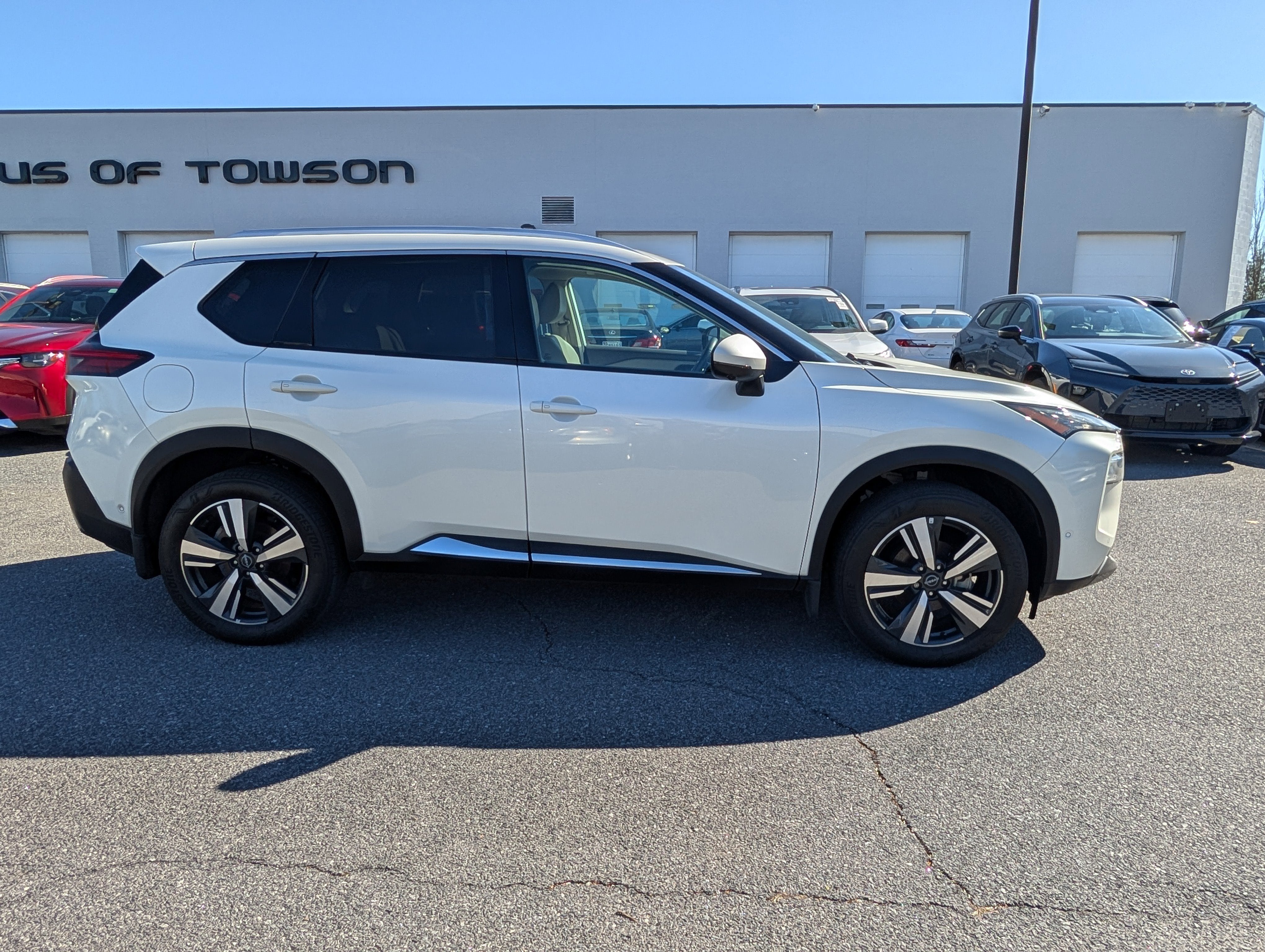 2023 Nissan Rogue SL