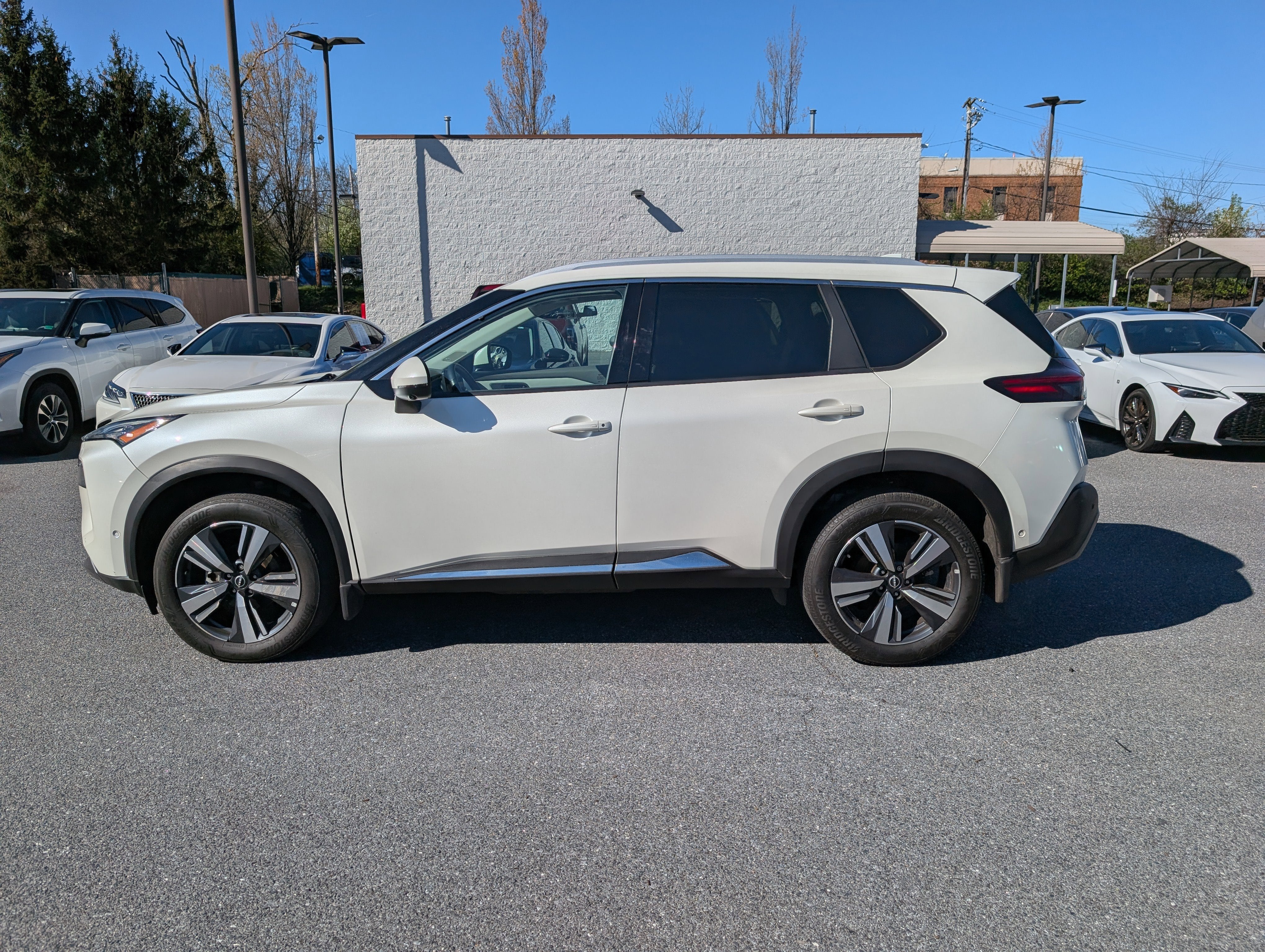 2023 Nissan Rogue SL