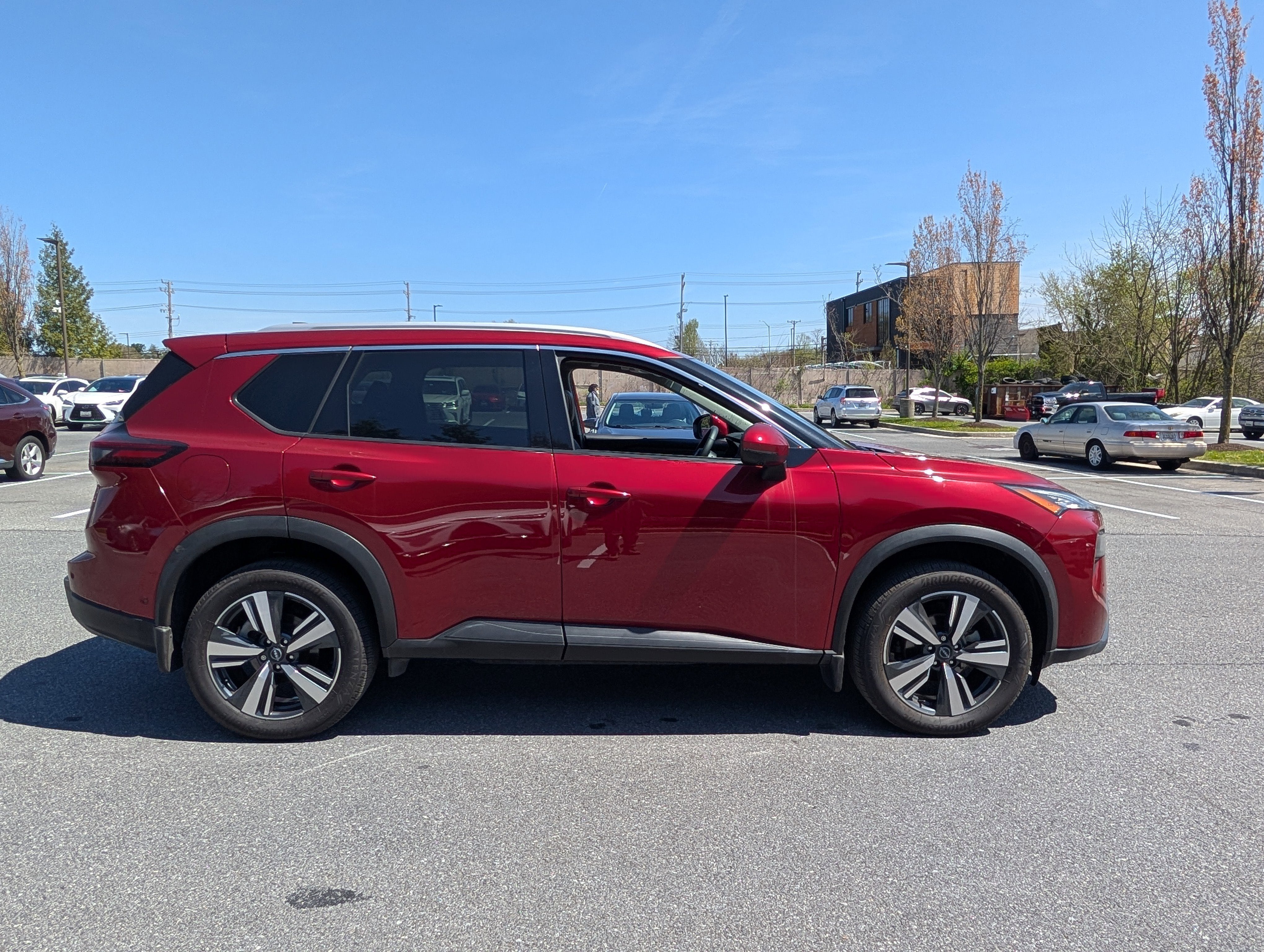 2024 Nissan Rogue SL