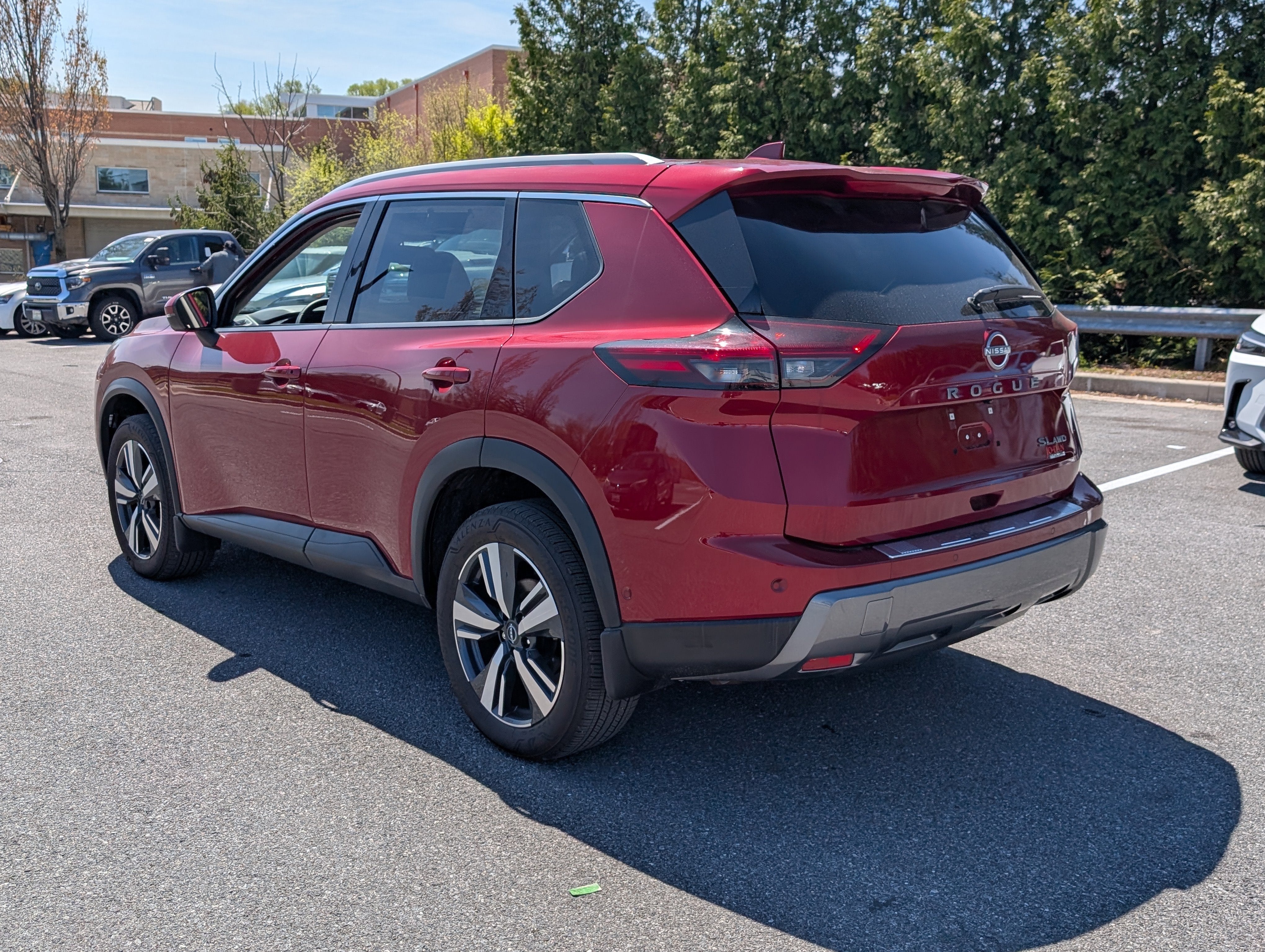 2024 Nissan Rogue SL