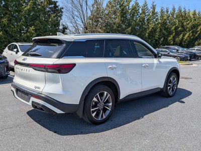 2023 INFINITI QX60 LUXE