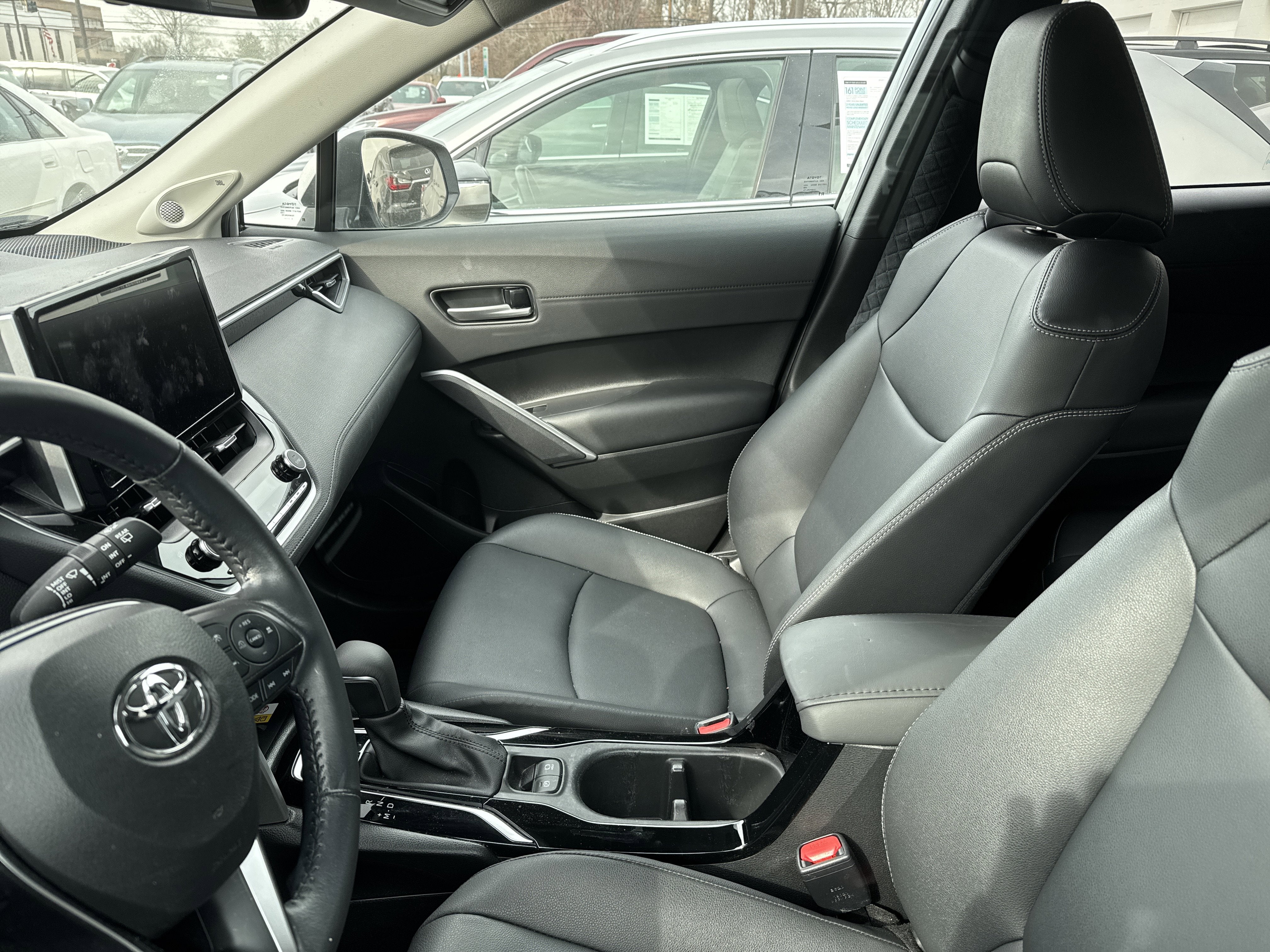 2023 Toyota Corolla Cross XLE