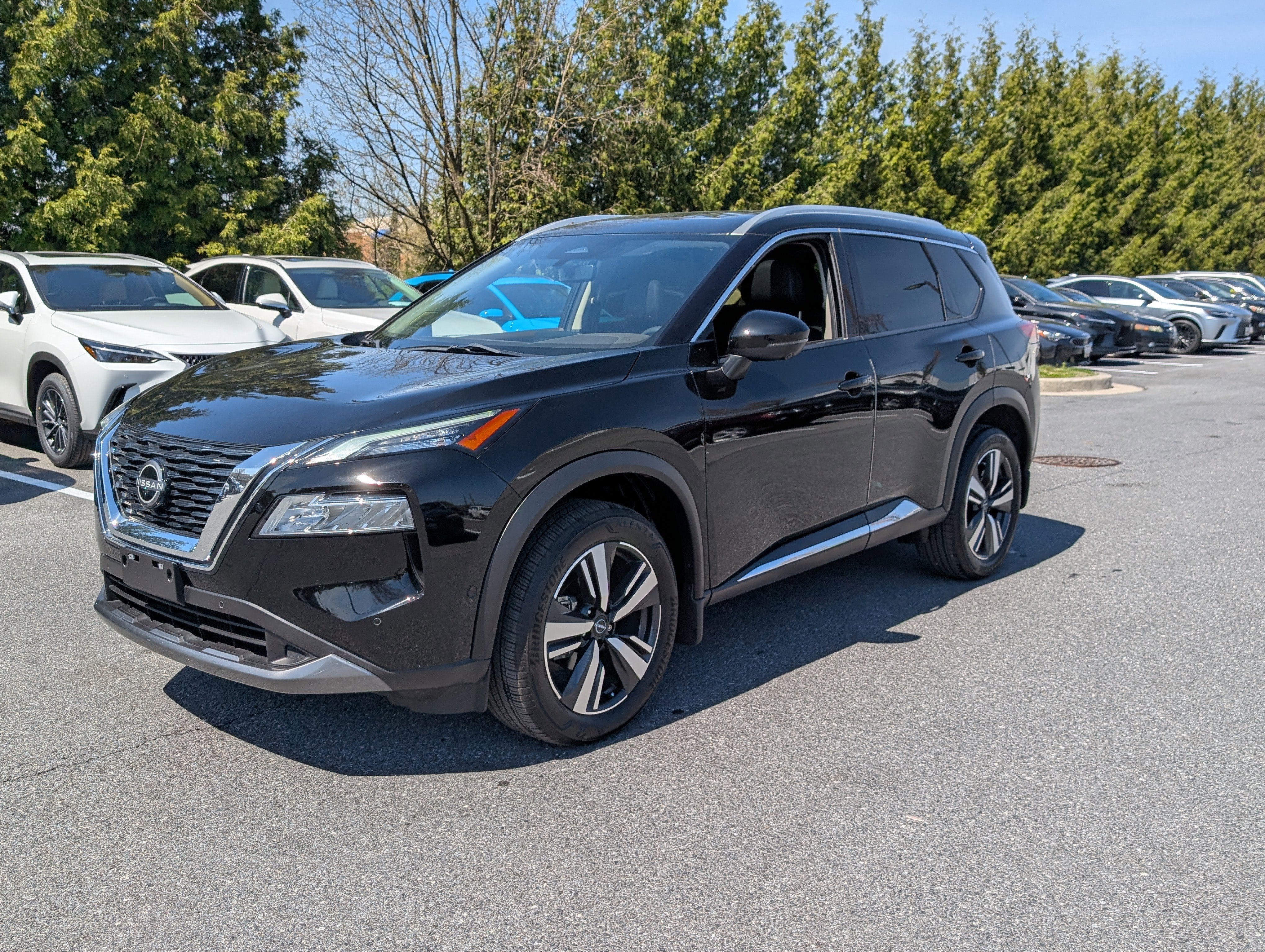 2023 Nissan Rogue SL