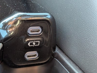 2025 Toyota Crown Signia Limited