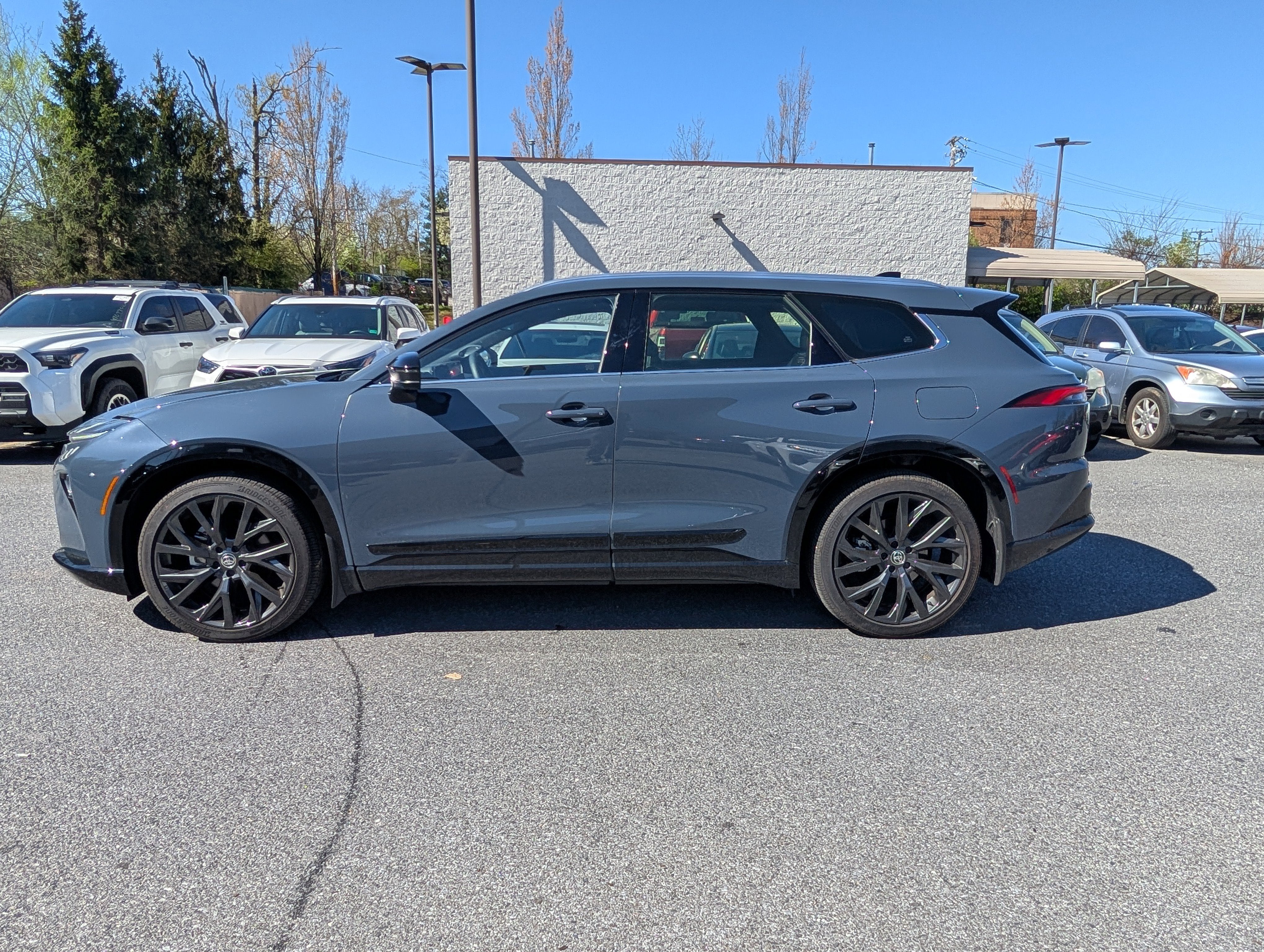 2025 Toyota Crown Signia Limited