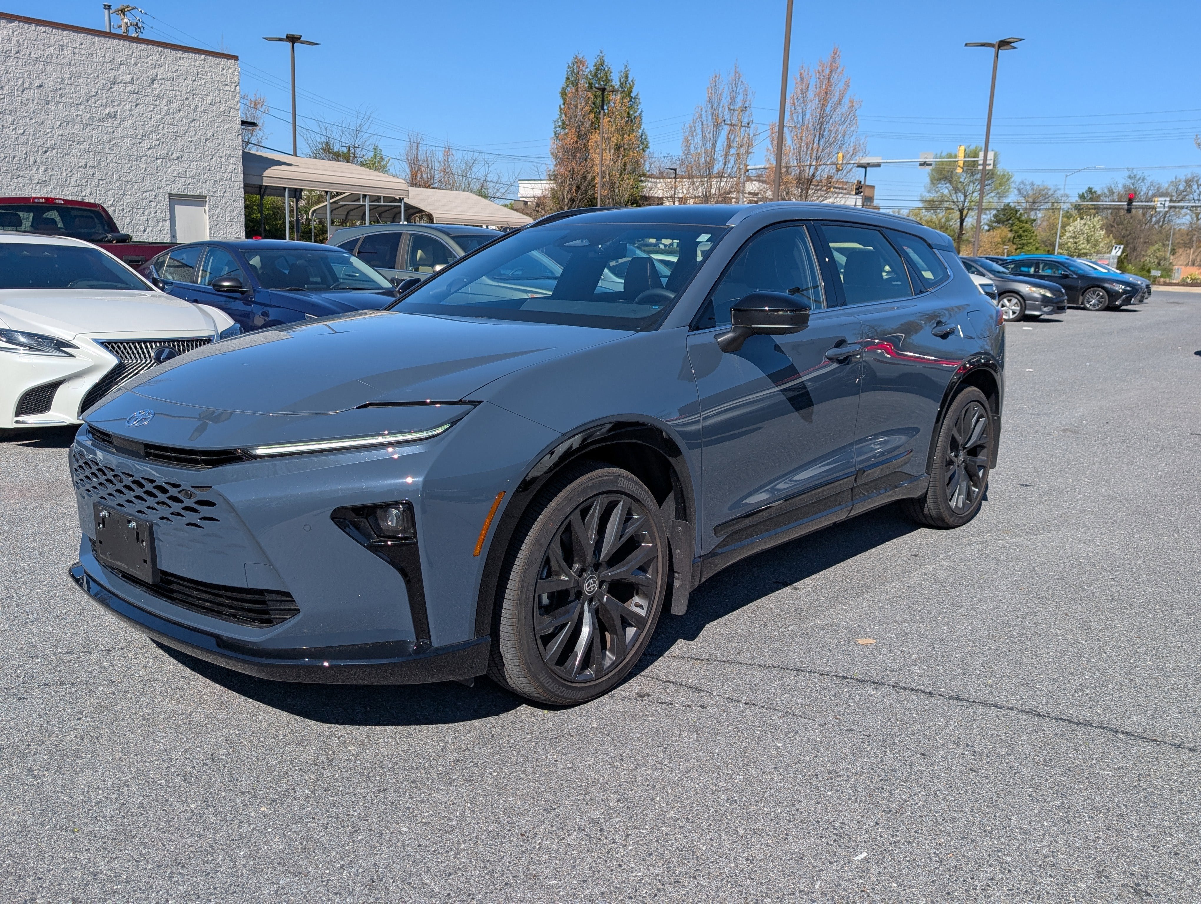 2025 Toyota Crown Signia Limited