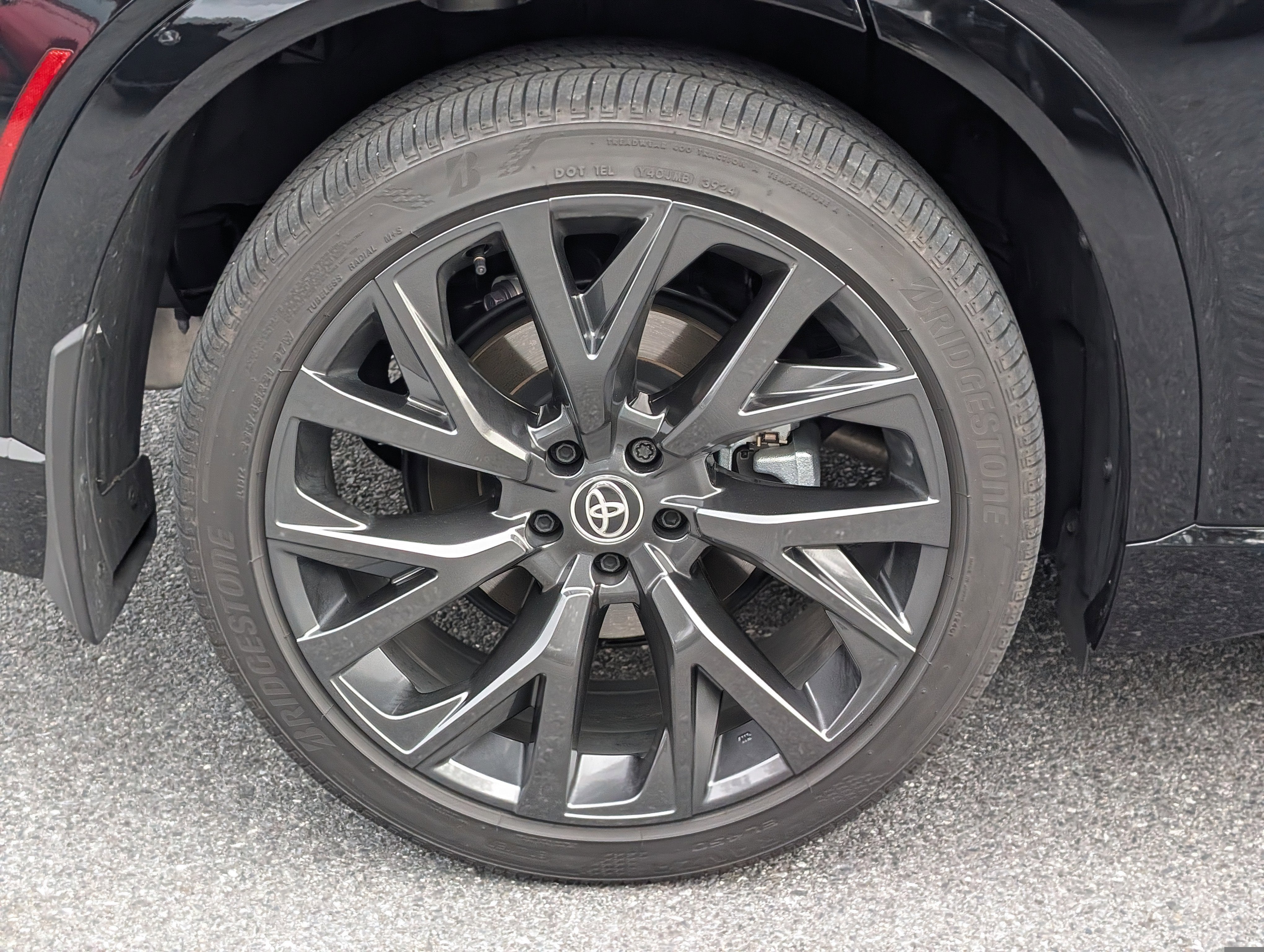 2025 Toyota Crown Signia Limited