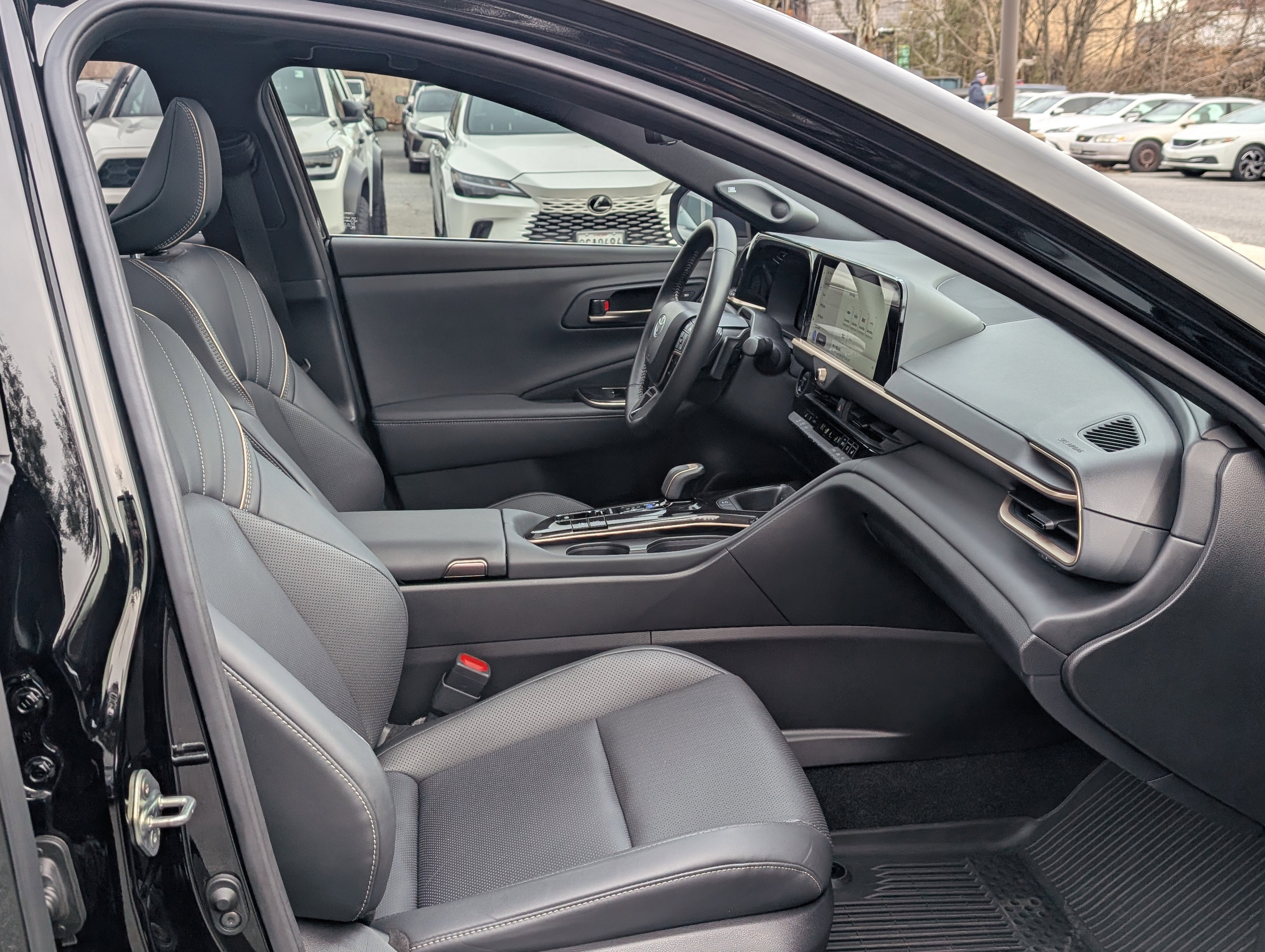 2025 Toyota Crown Signia Limited