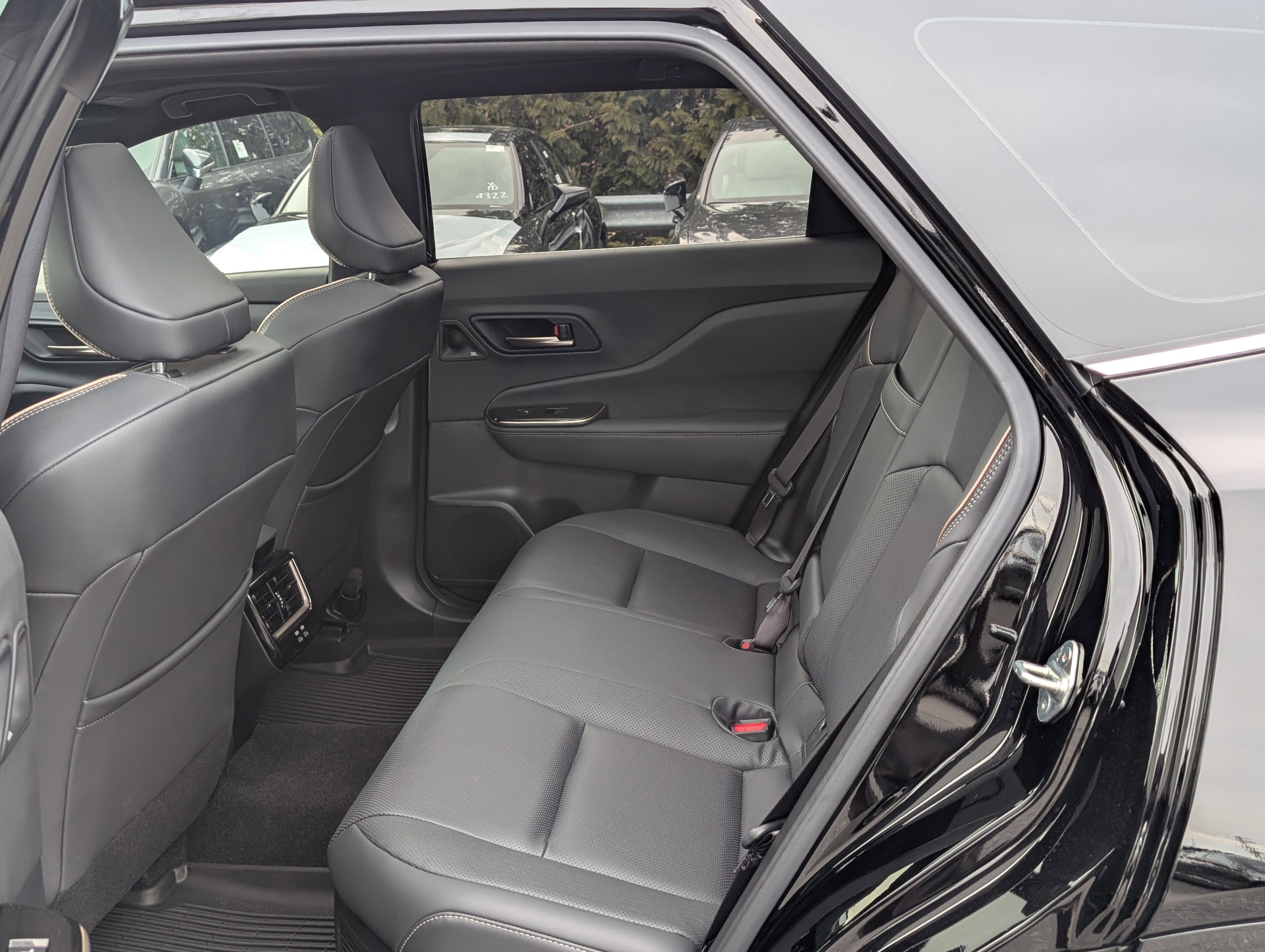 2025 Toyota Crown Signia Limited