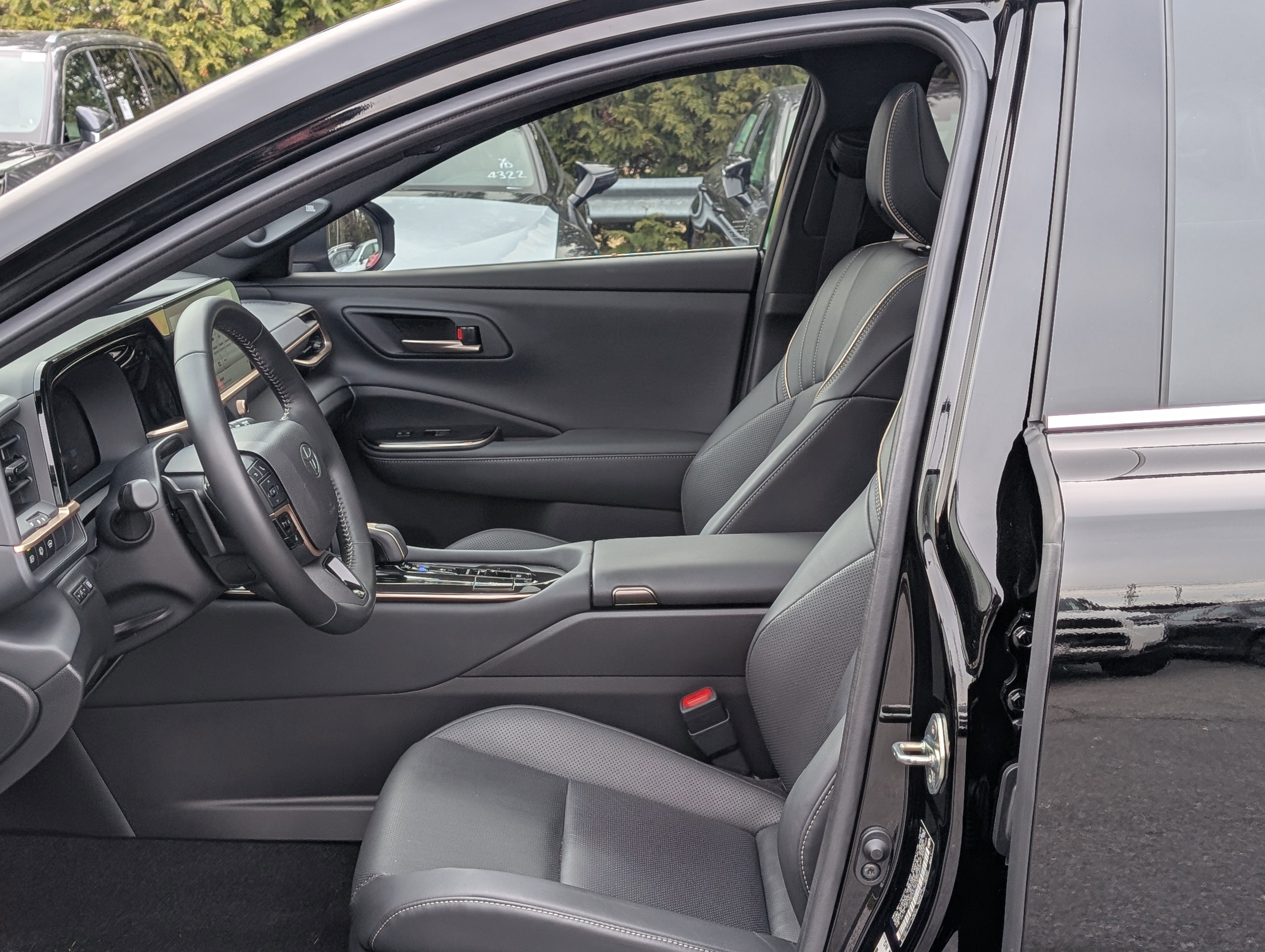 2025 Toyota Crown Signia Limited