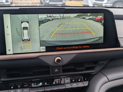 2025 Toyota Crown Signia Limited