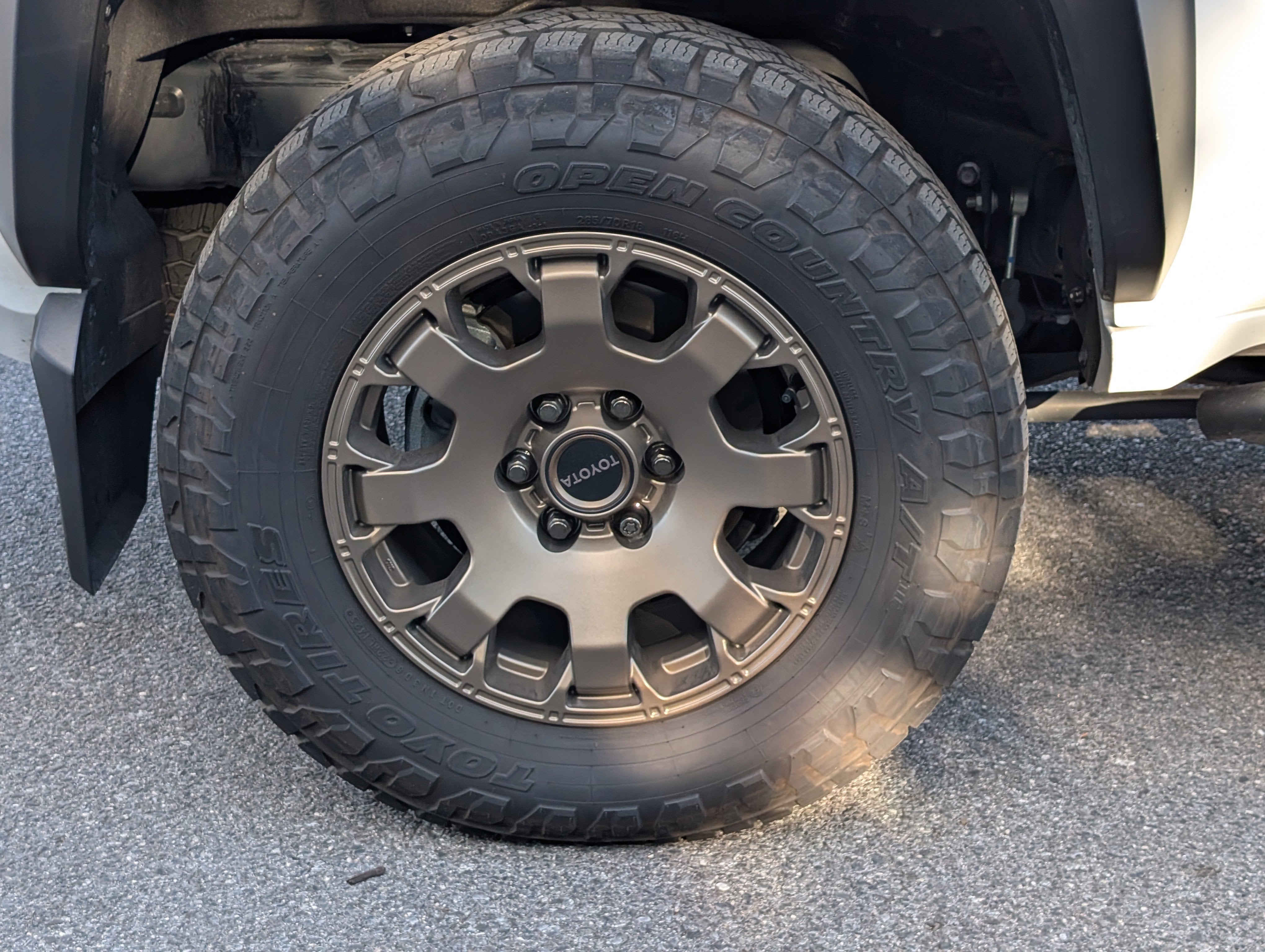 2025 Toyota 4Runner Hybrid Trailhunter