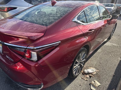 2019 Lexus ES 300h