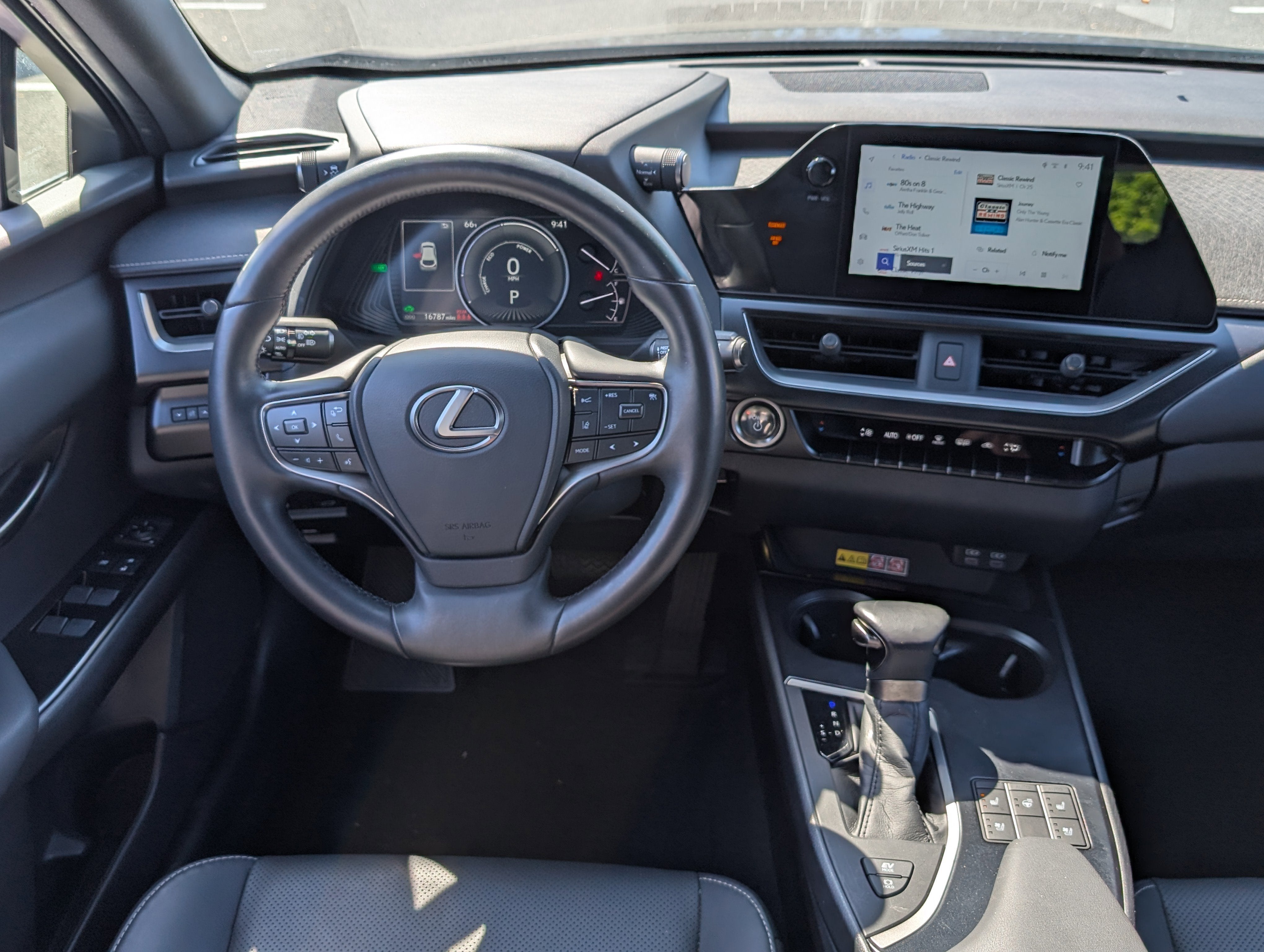 2023 Lexus UX 250h F SPORT Design