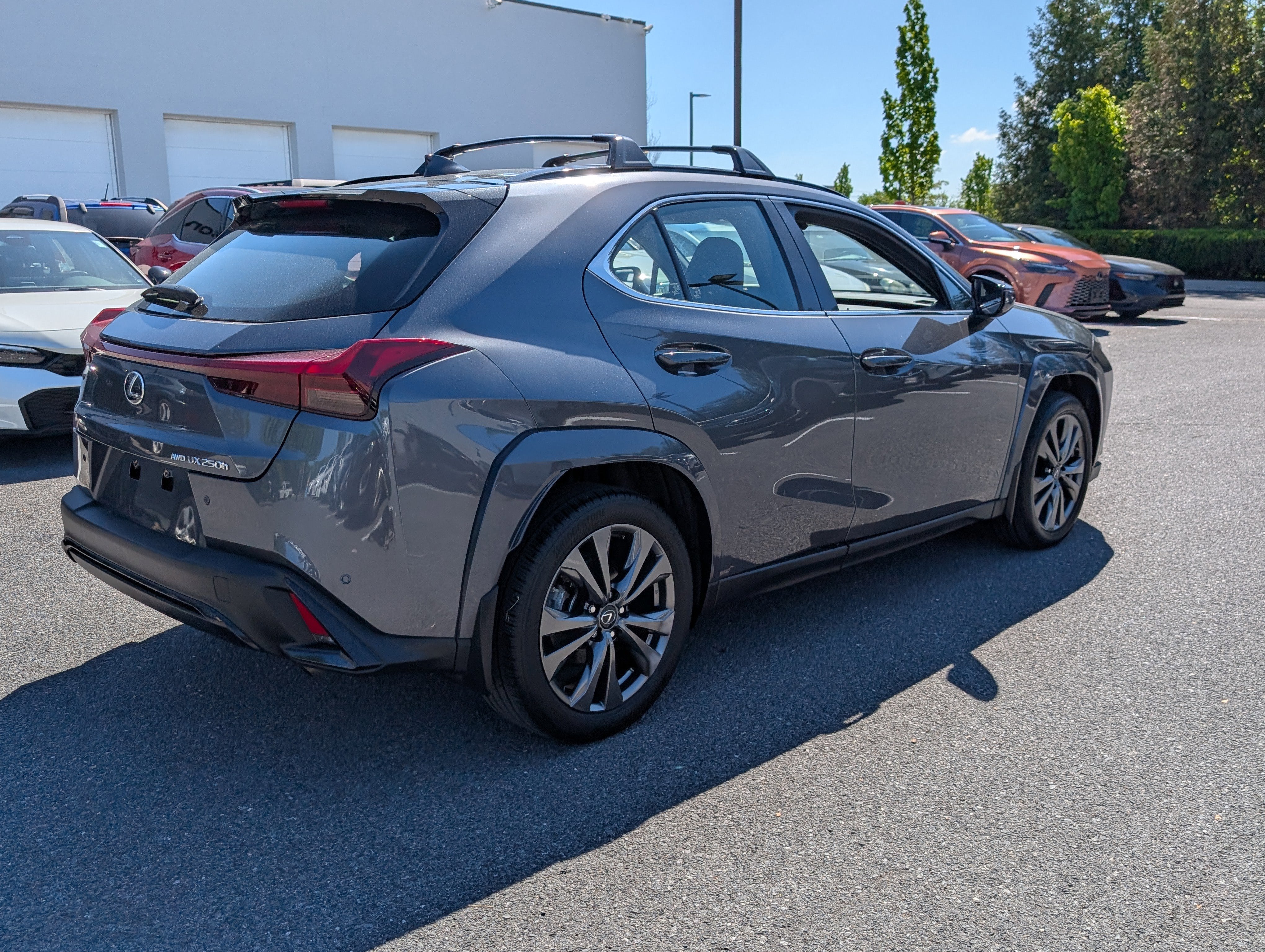 2023 Lexus UX 250h F SPORT Design