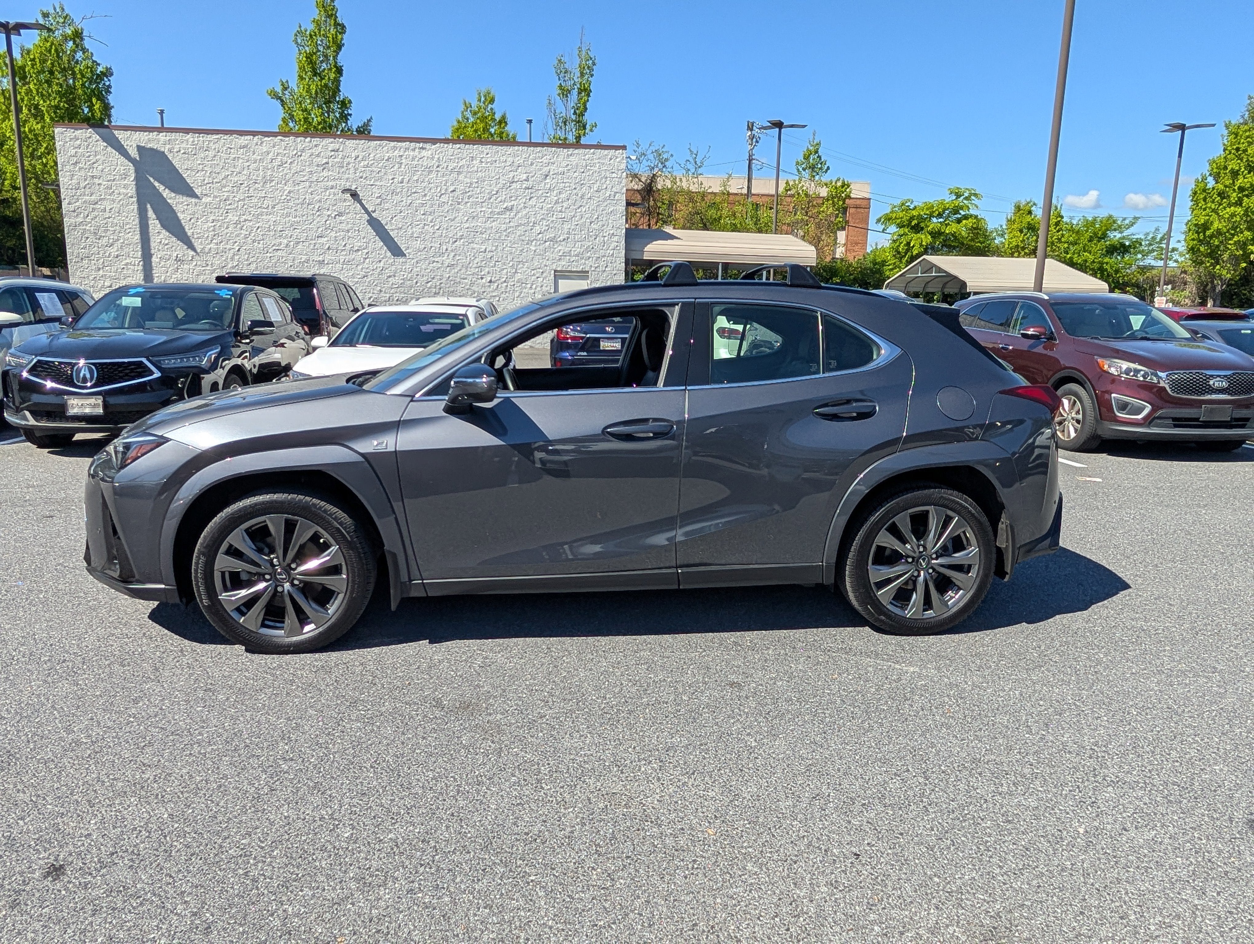 2023 Lexus UX 250h F SPORT Design