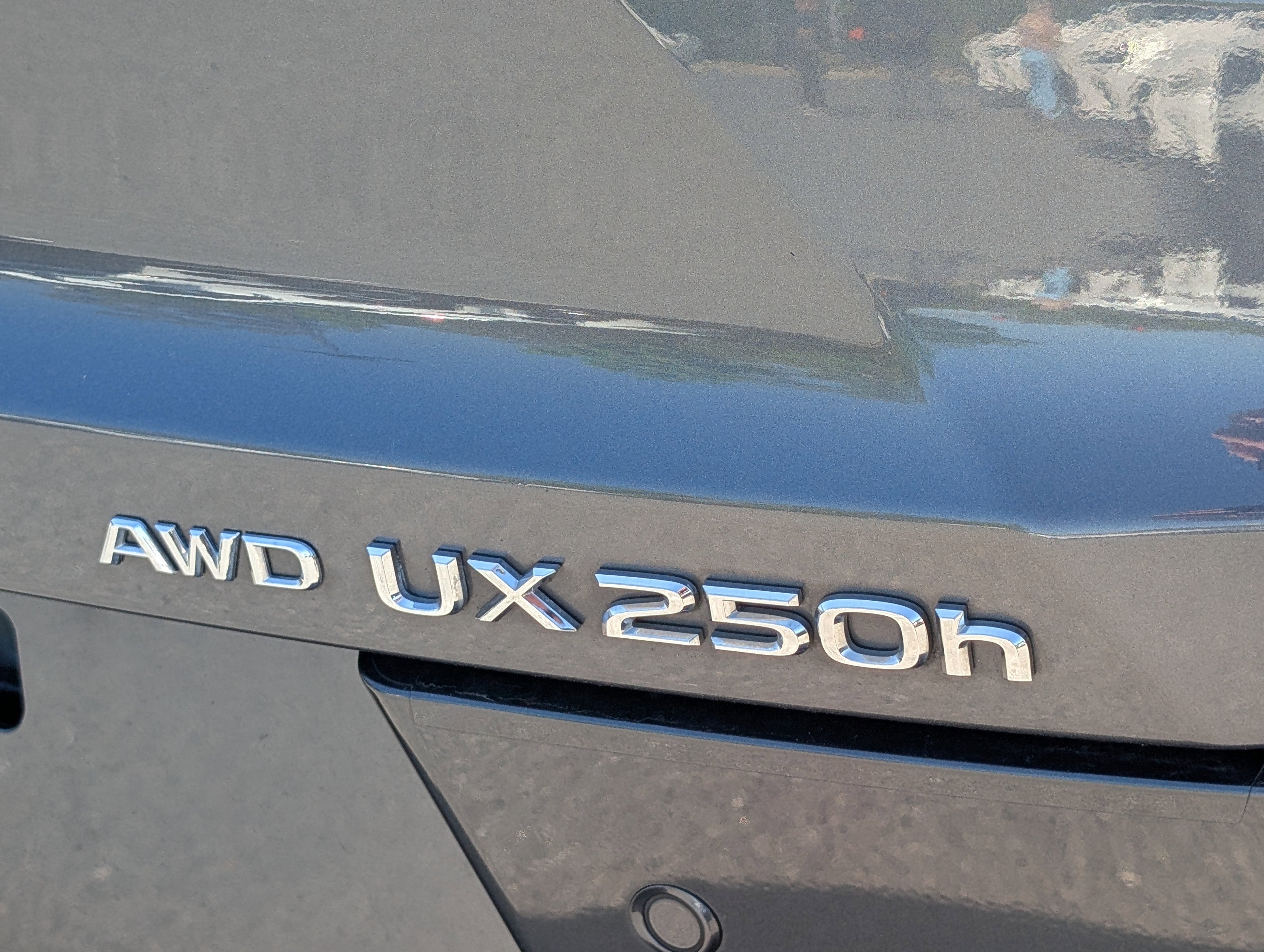2023 Lexus UX 250h F SPORT Design