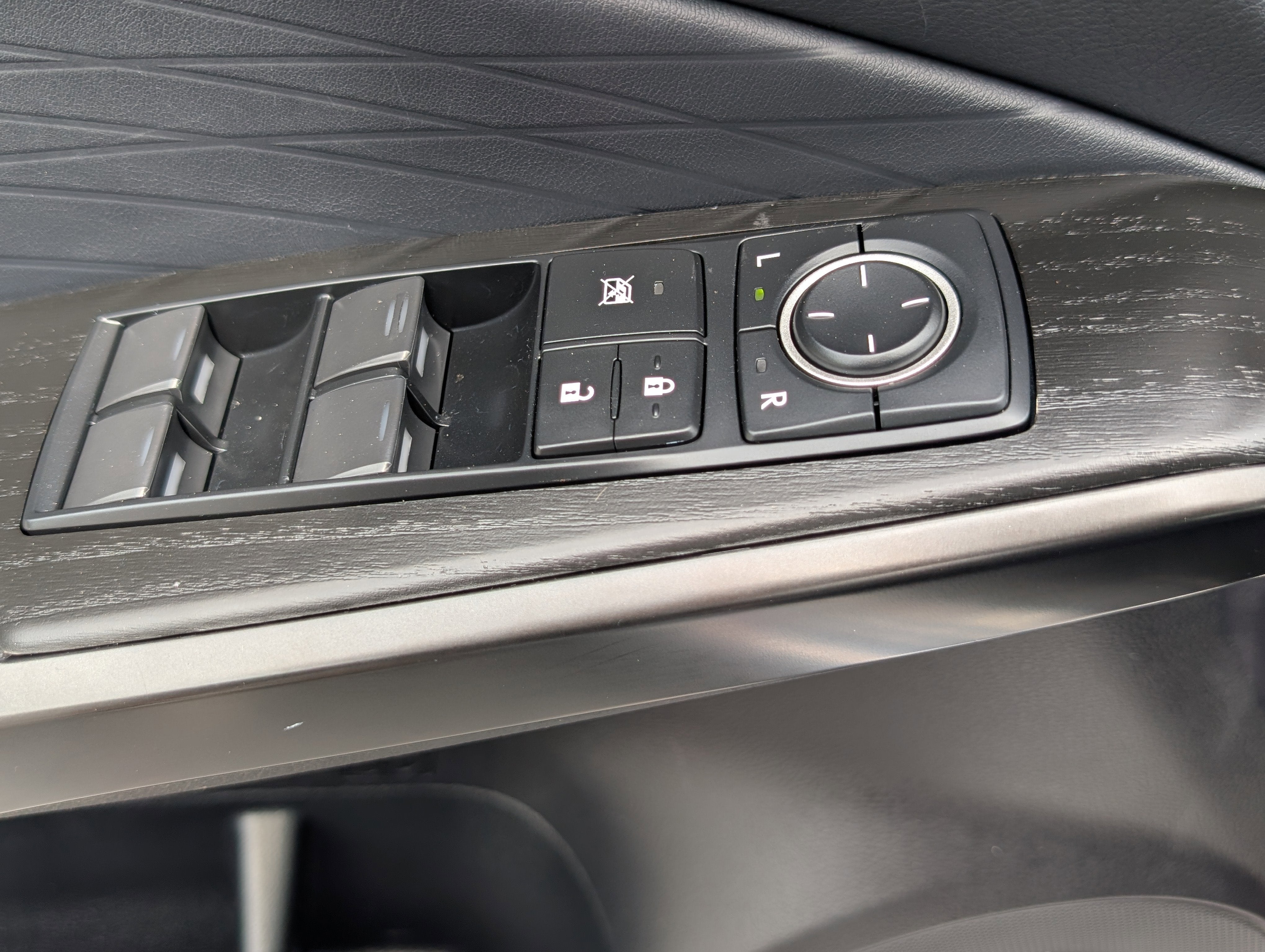 2023 Lexus IS 300