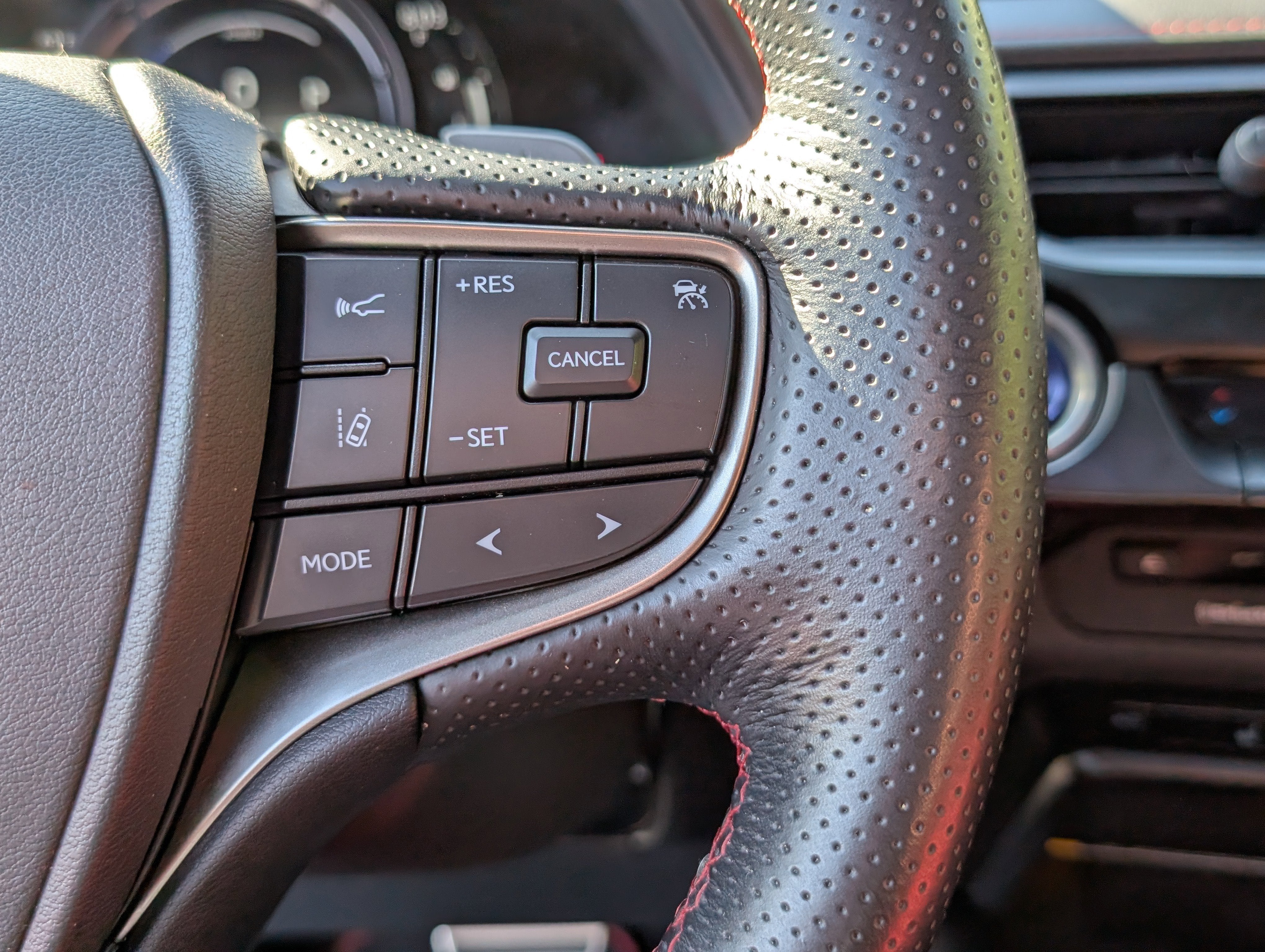2022 Lexus UX 250h F SPORT