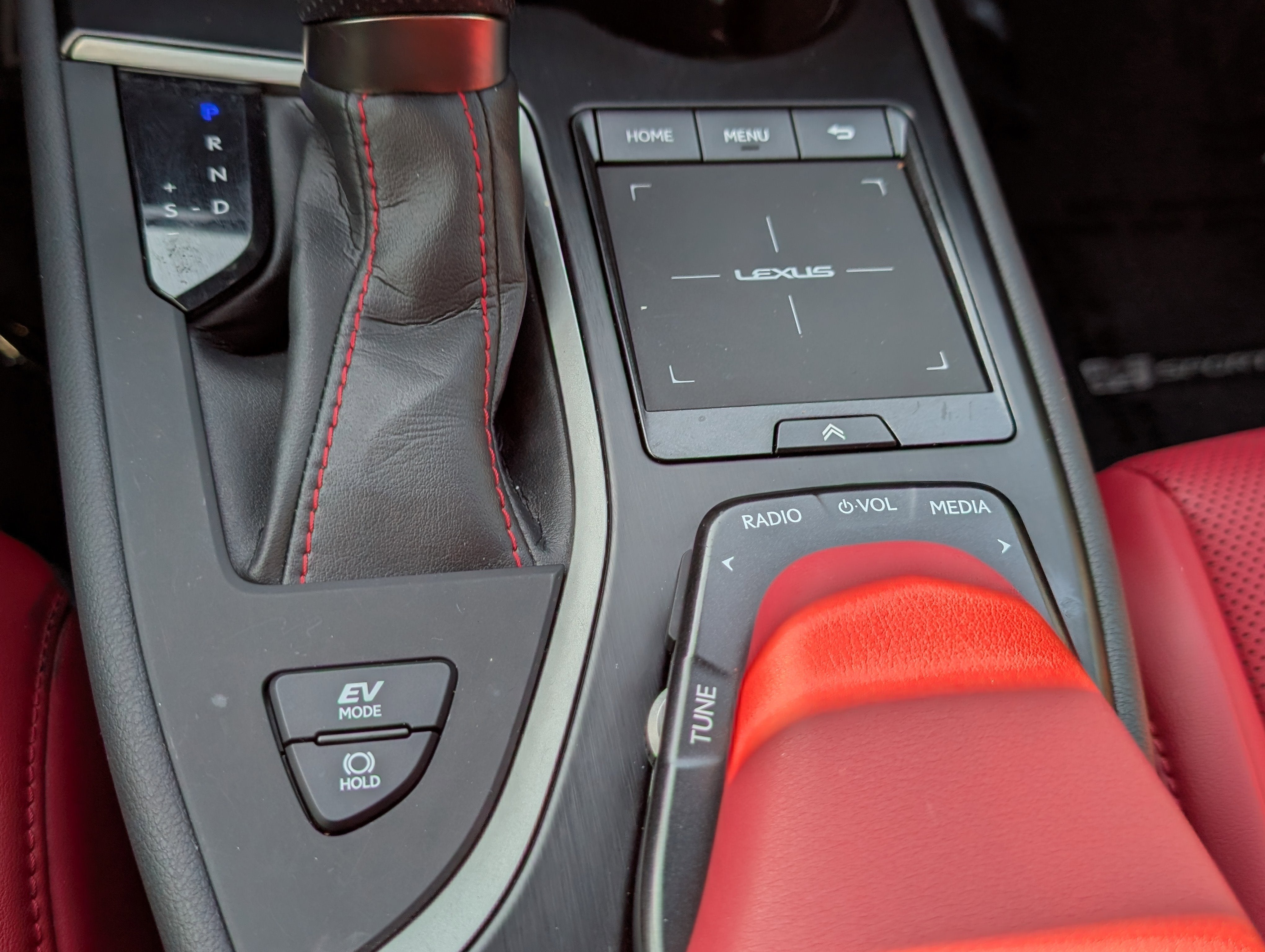 2022 Lexus UX 250h F SPORT