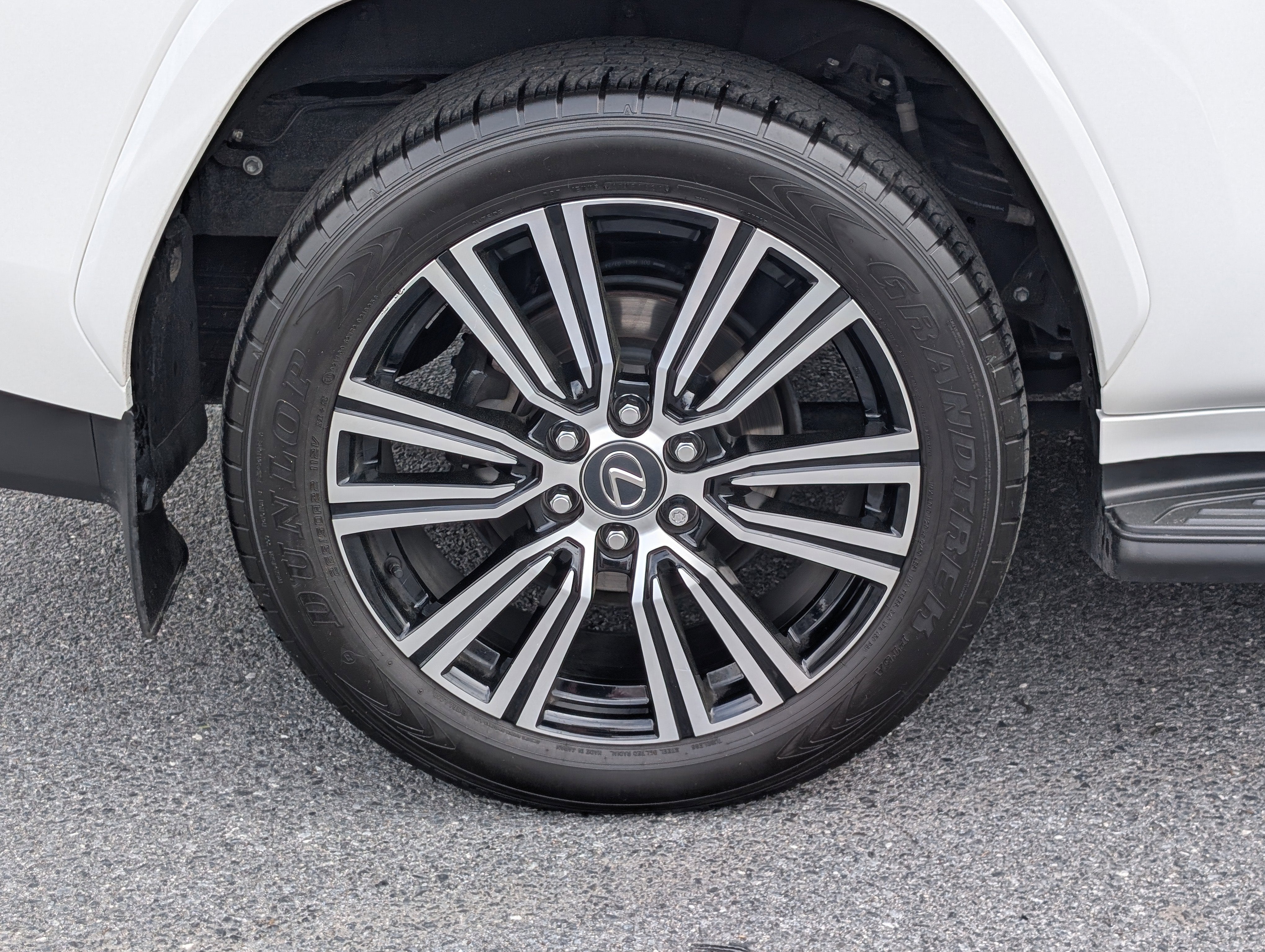 2024 Lexus LX 600 Luxury