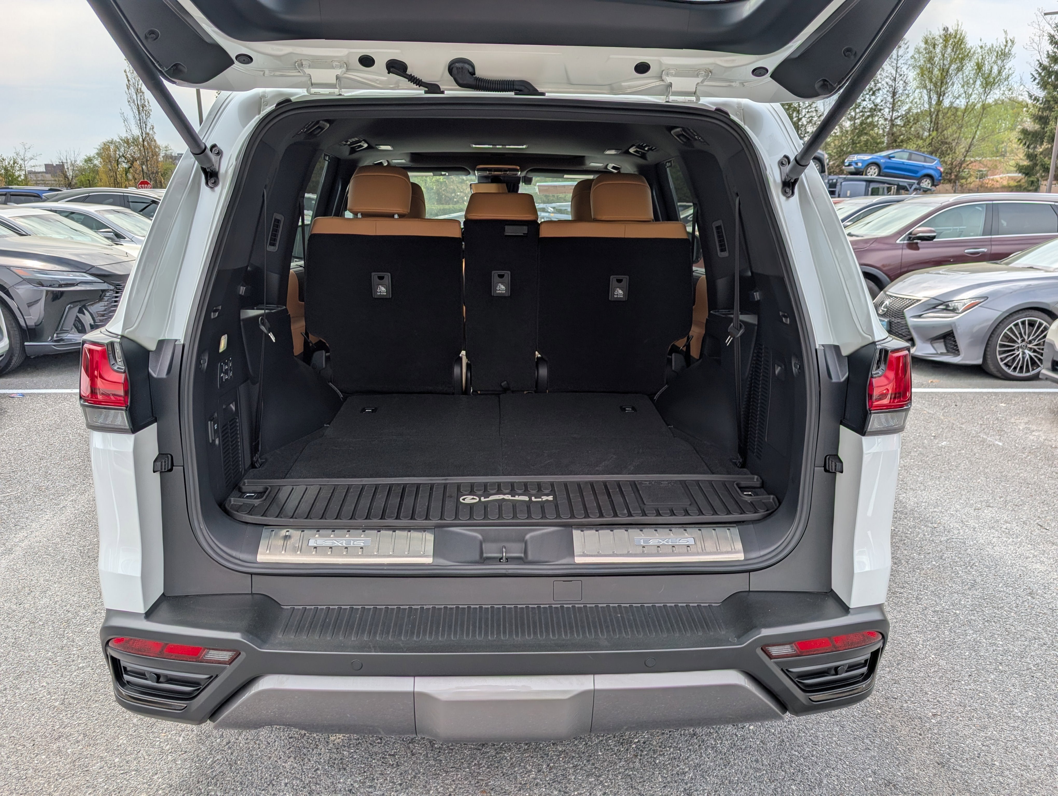 2024 Lexus LX 600 Luxury