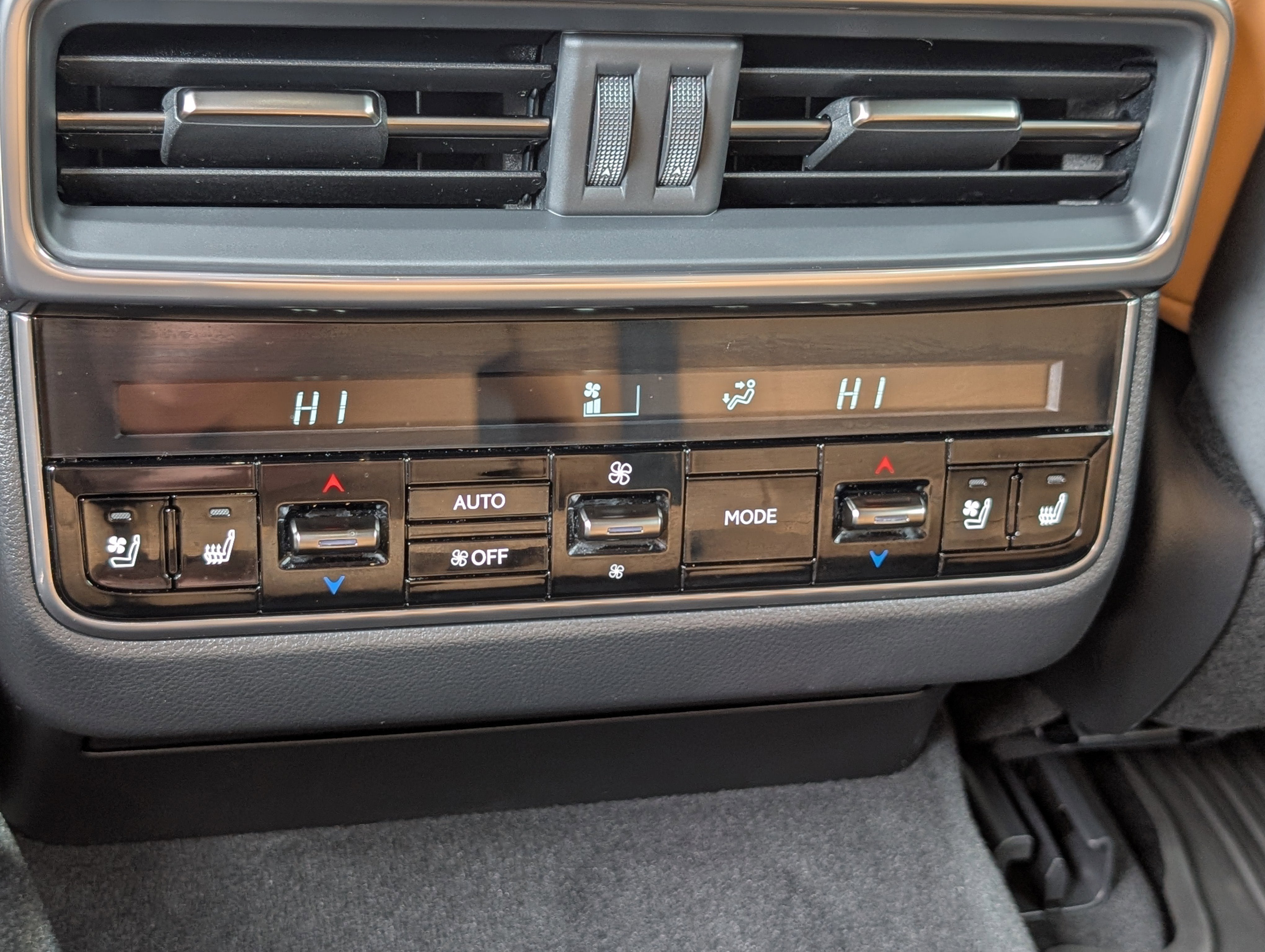 2024 Lexus LX 600 Luxury