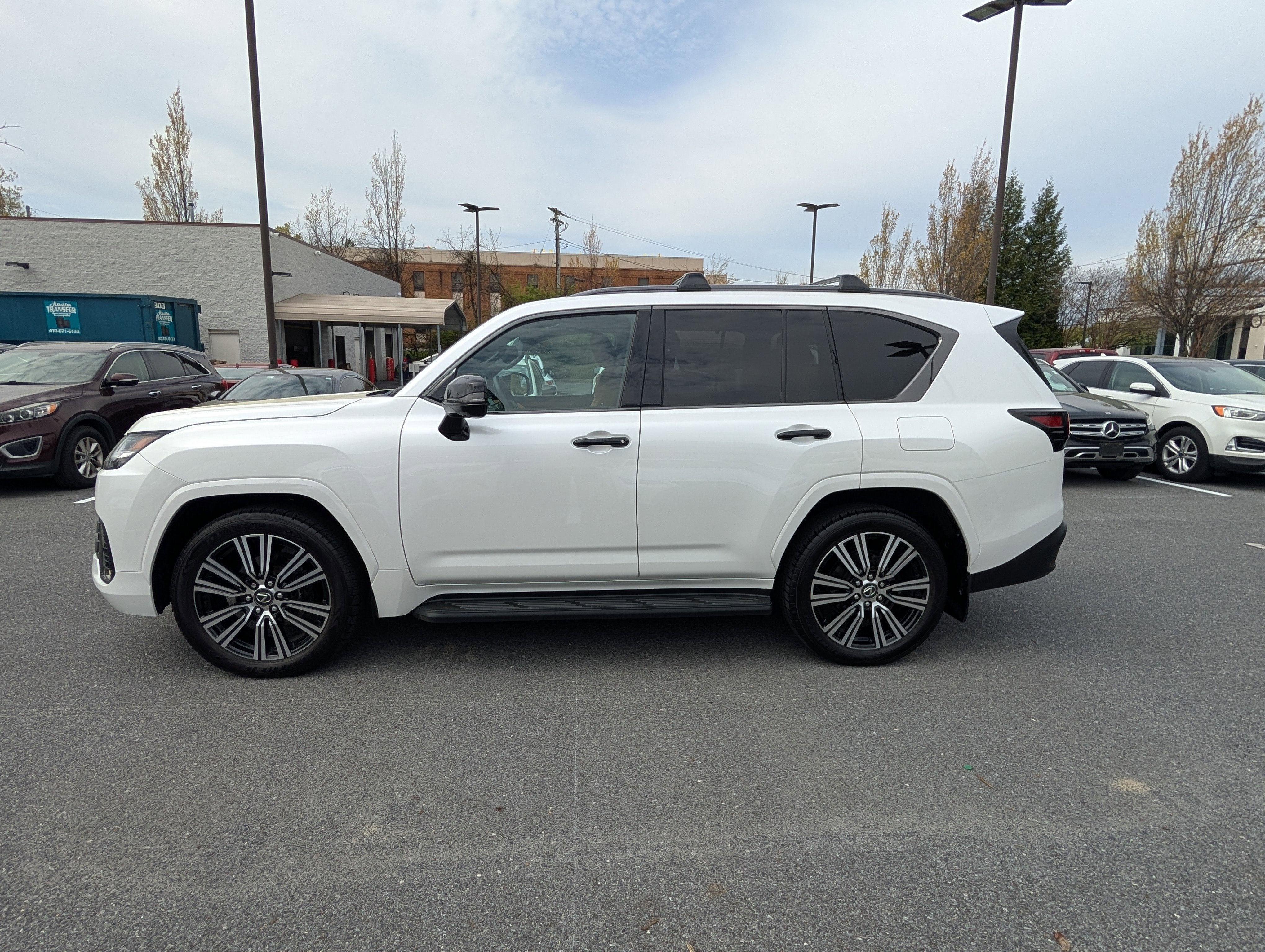 2024 Lexus LX 600 Luxury