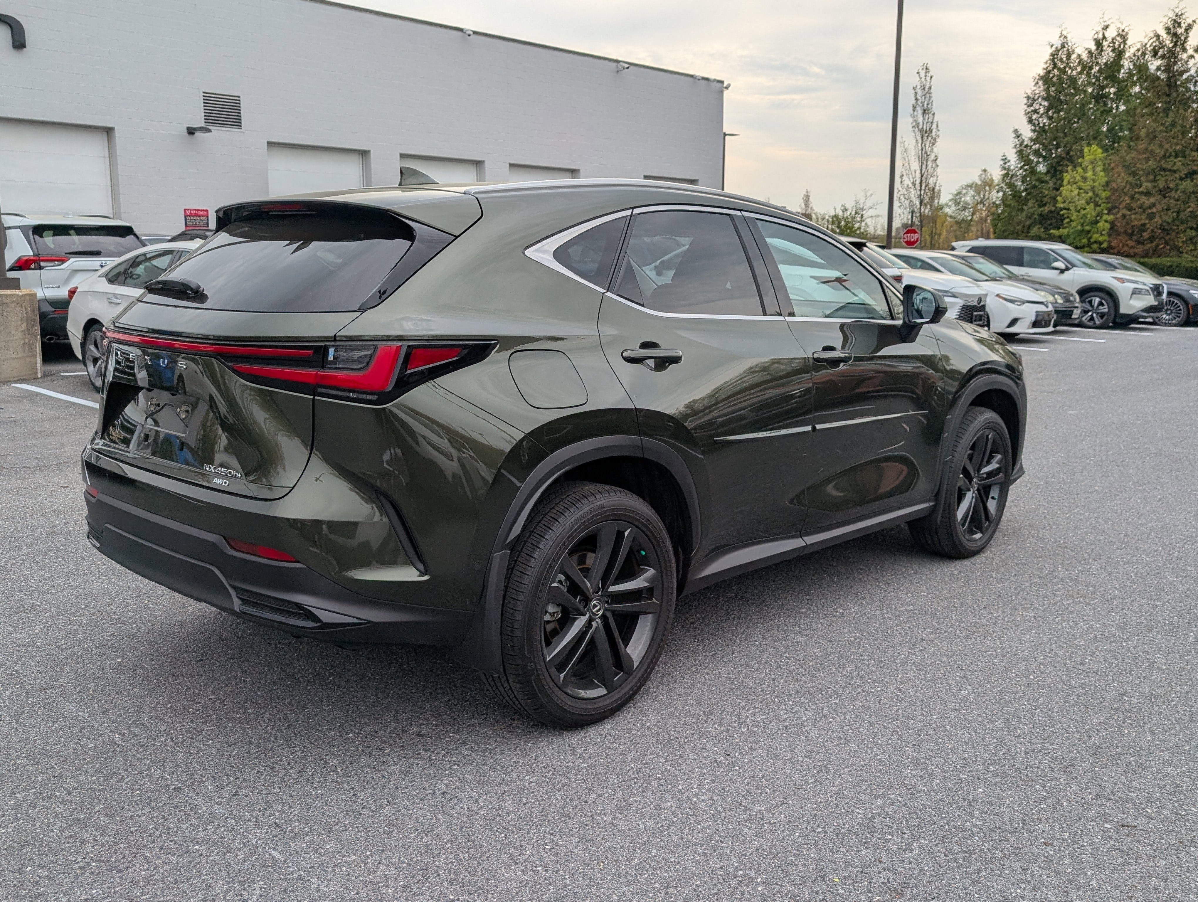2025 Lexus NX 450h