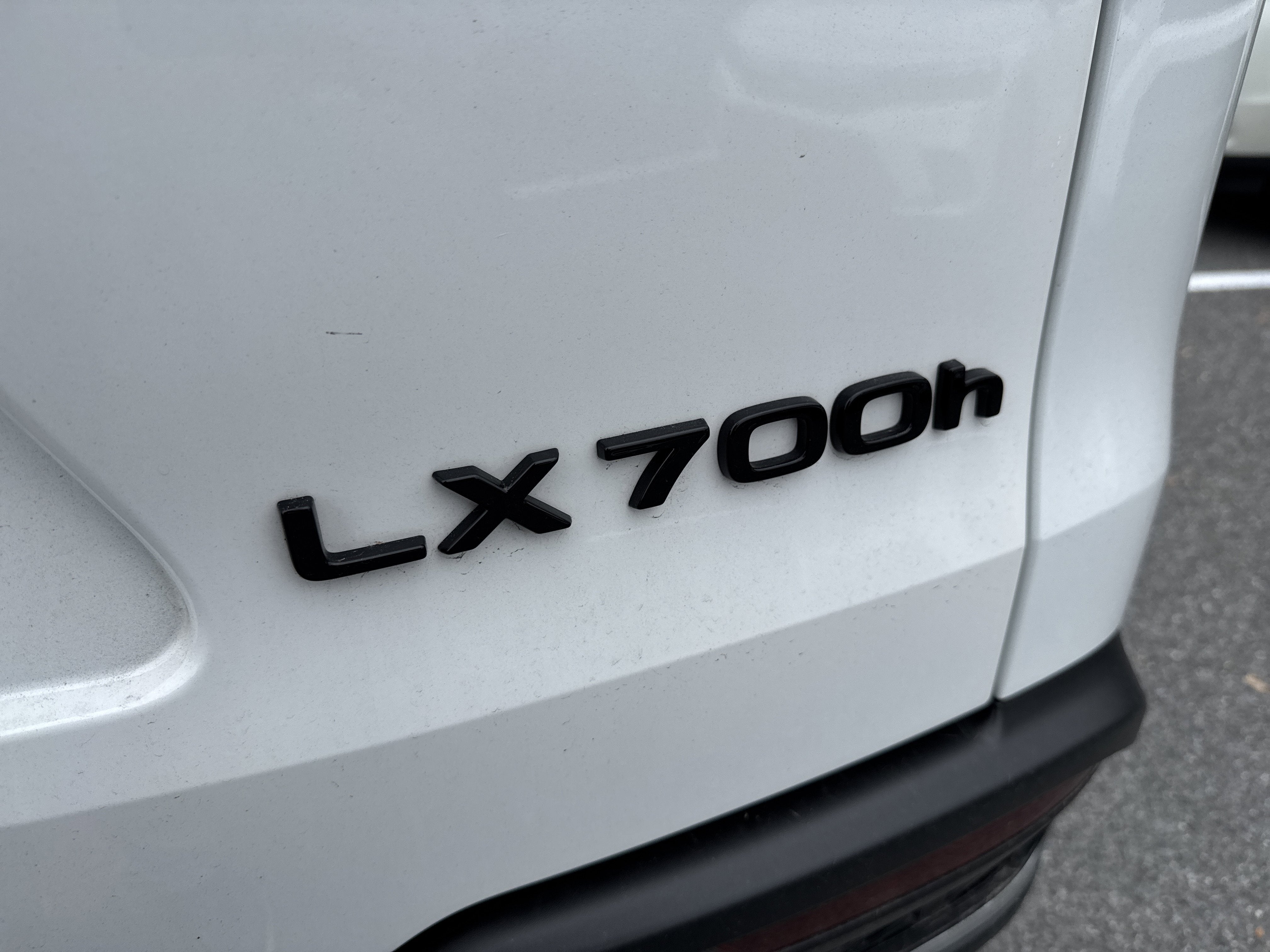 2025 Lexus LX 700h F SPORT