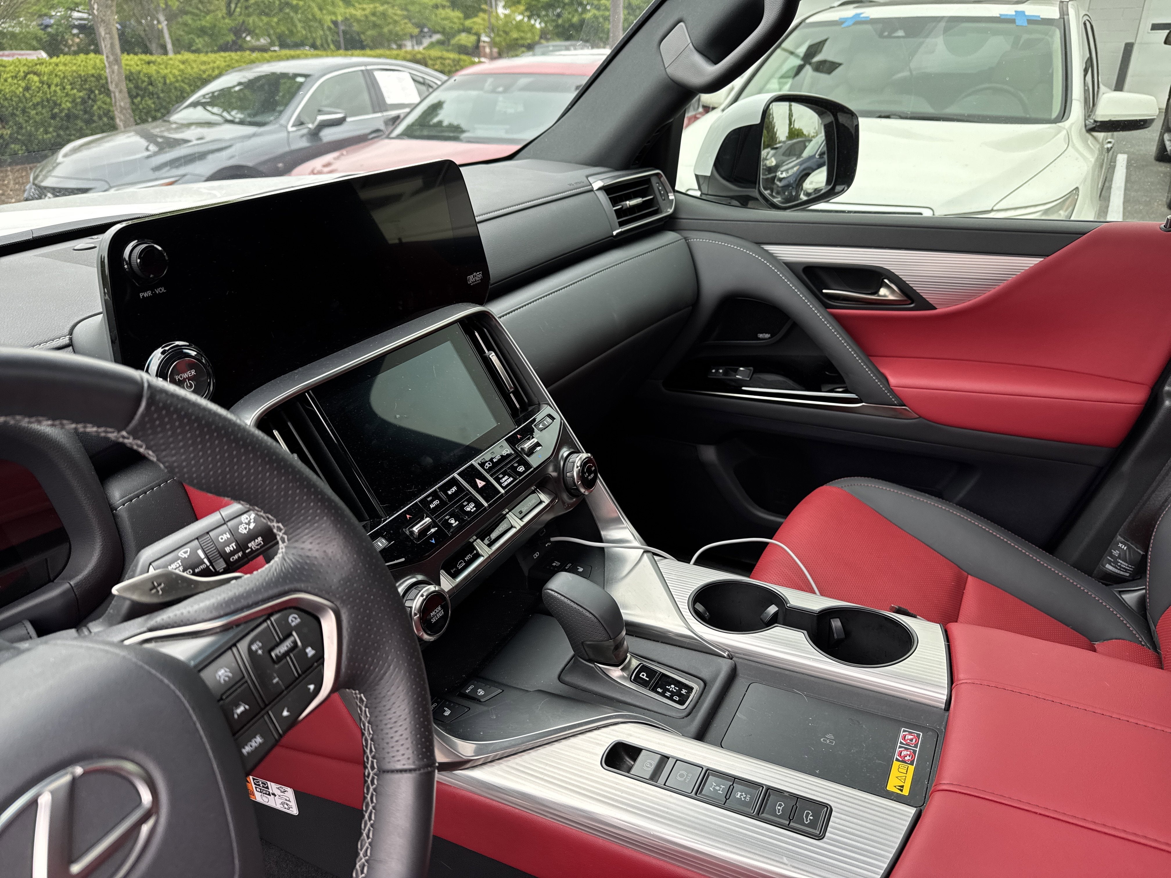 2025 Lexus LX 700h F SPORT