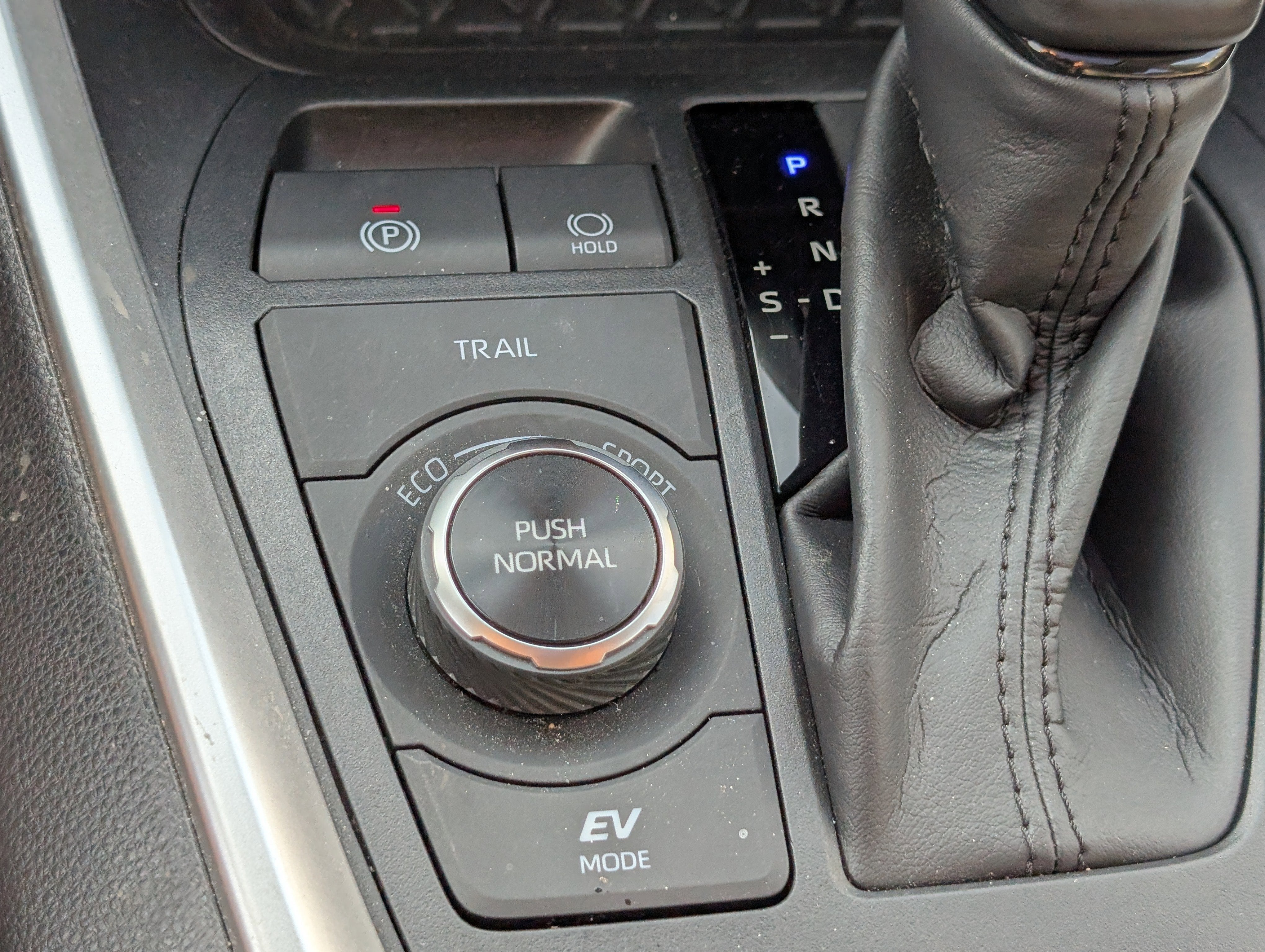 2023 Toyota RAV4 Hybrid XLE Premium