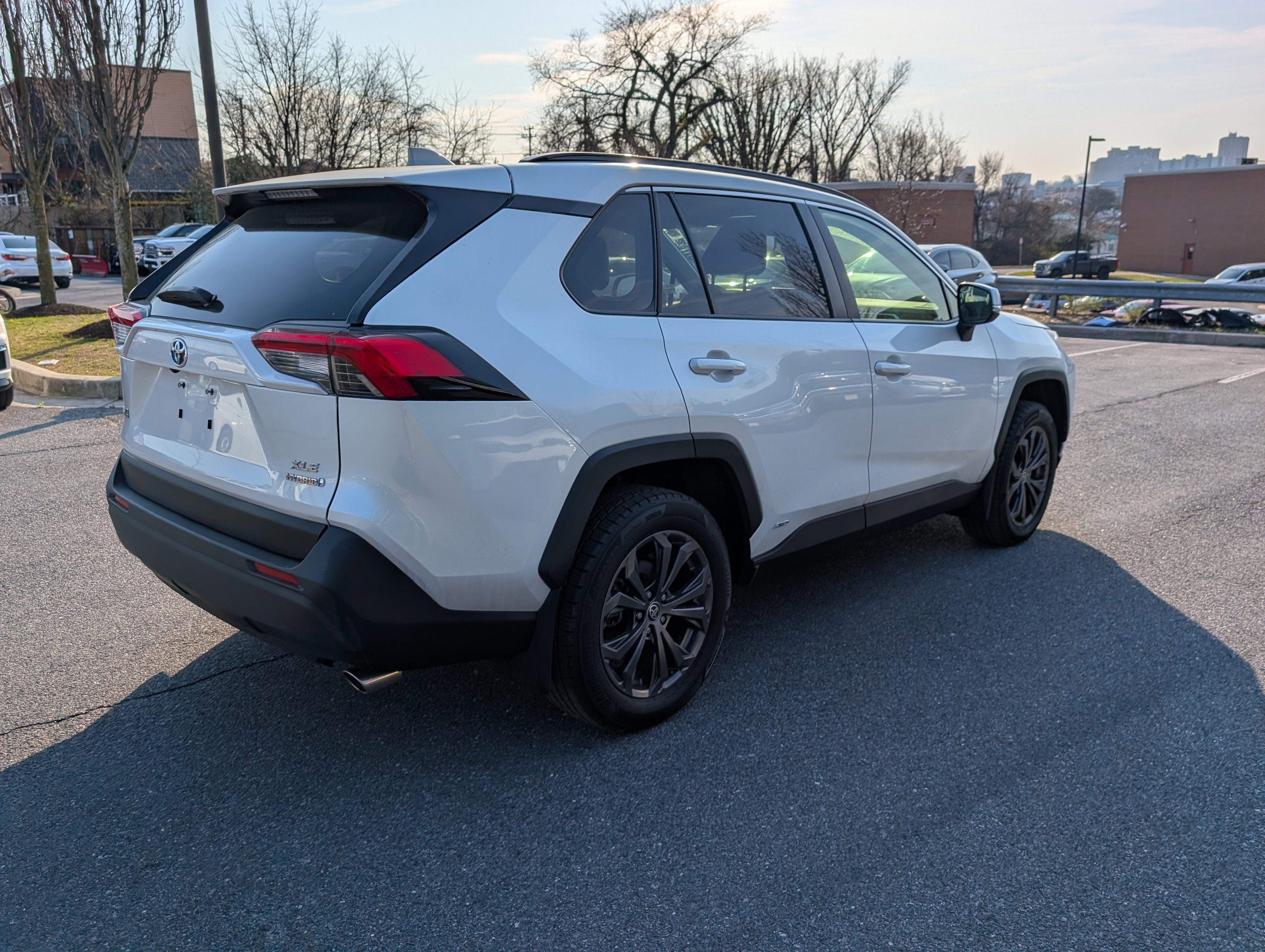 2023 Toyota RAV4 Hybrid XLE Premium