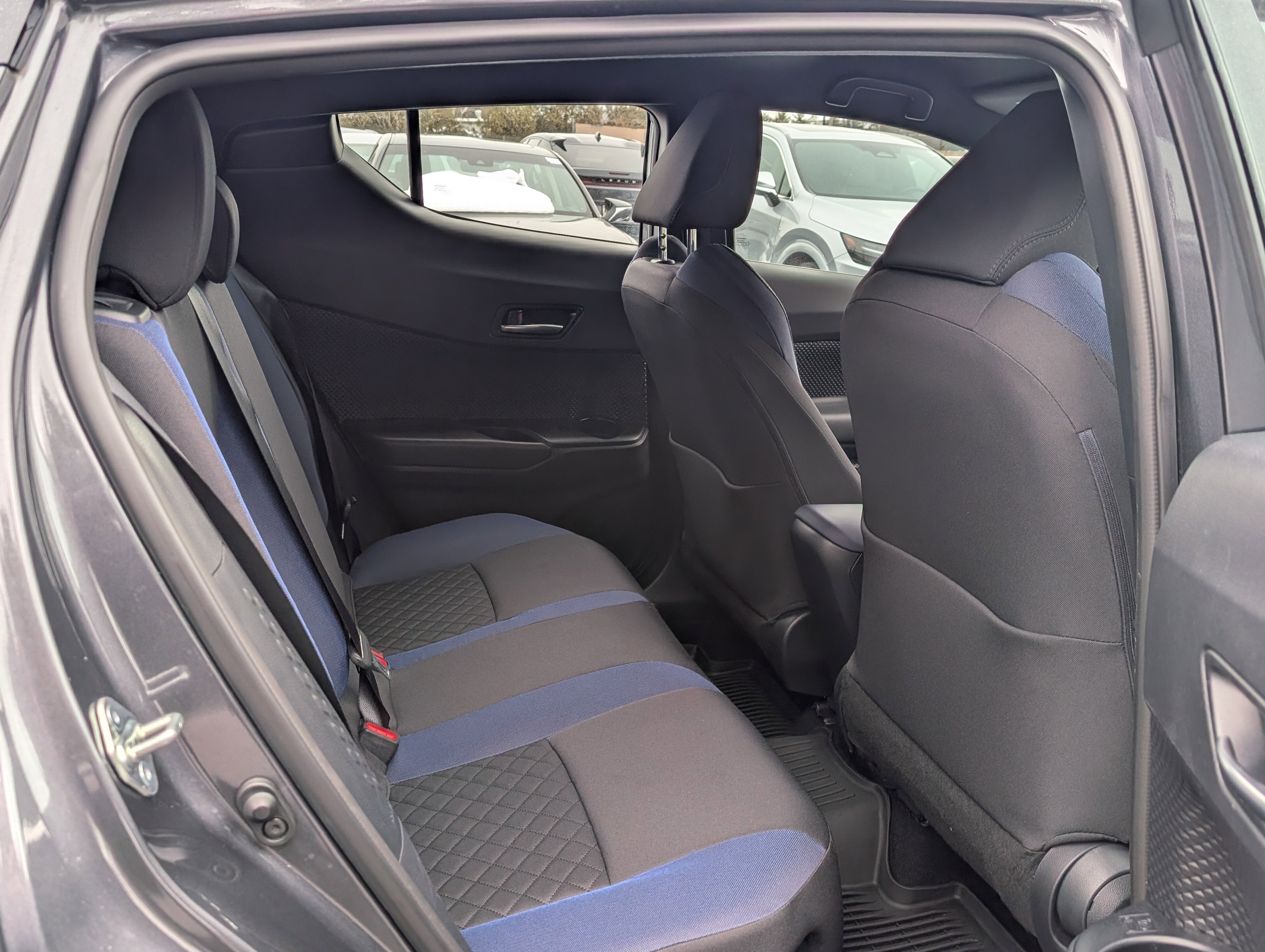 2022 Toyota C-HR XLE