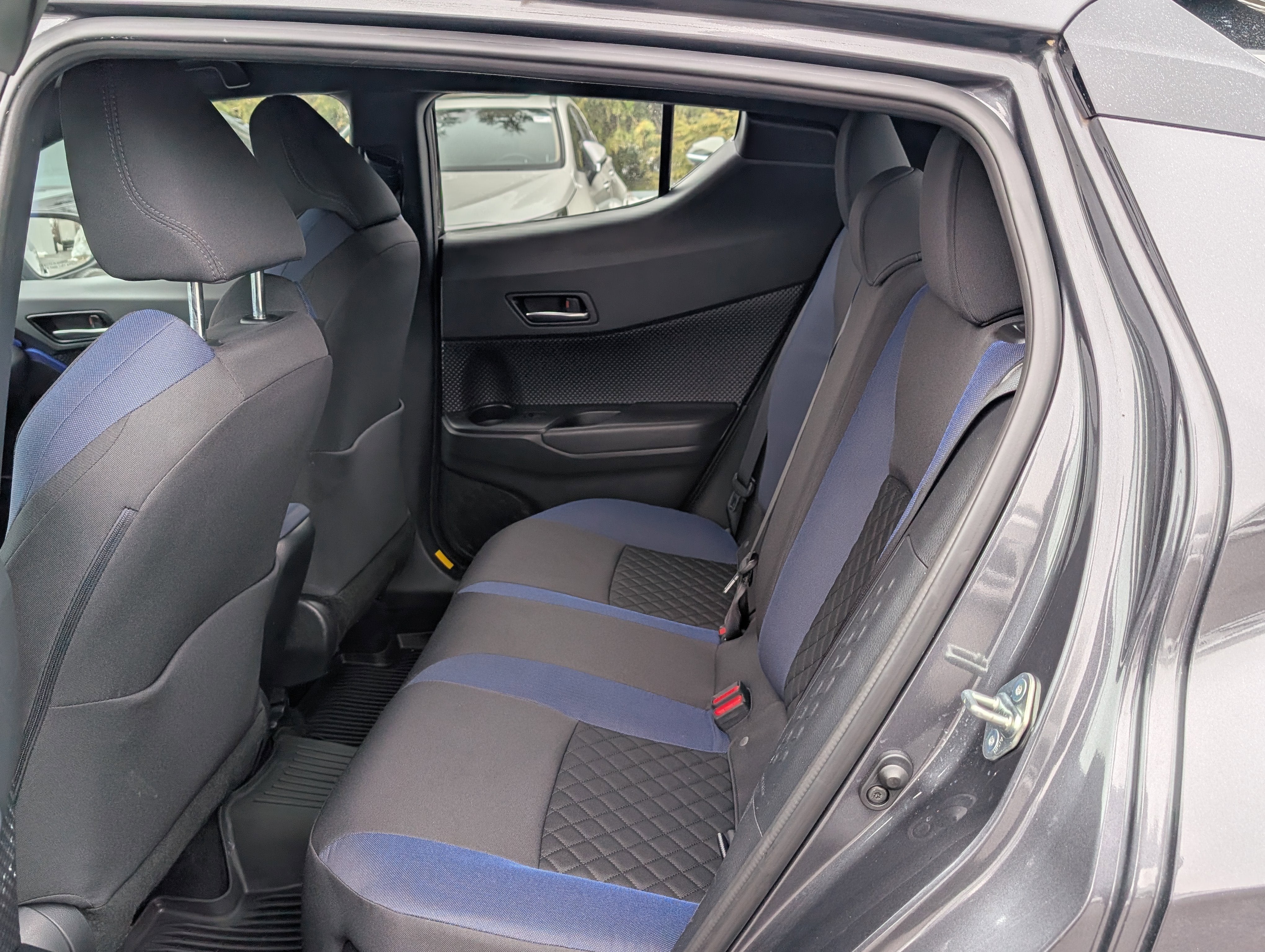 2022 Toyota C-HR XLE