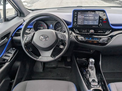 2022 Toyota C-HR XLE