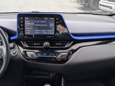 2022 Toyota C-HR XLE