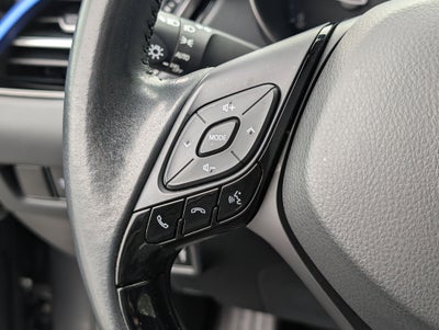 2022 Toyota C-HR XLE