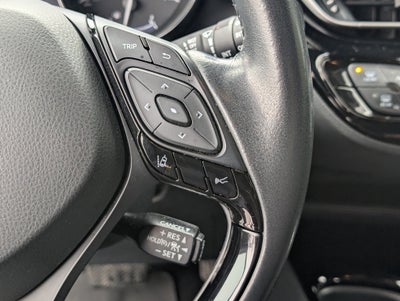 2022 Toyota C-HR XLE