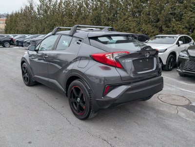 2022 Toyota C-HR XLE