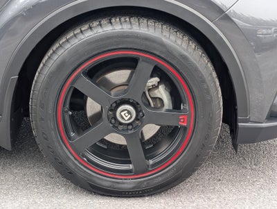 2022 Toyota C-HR XLE