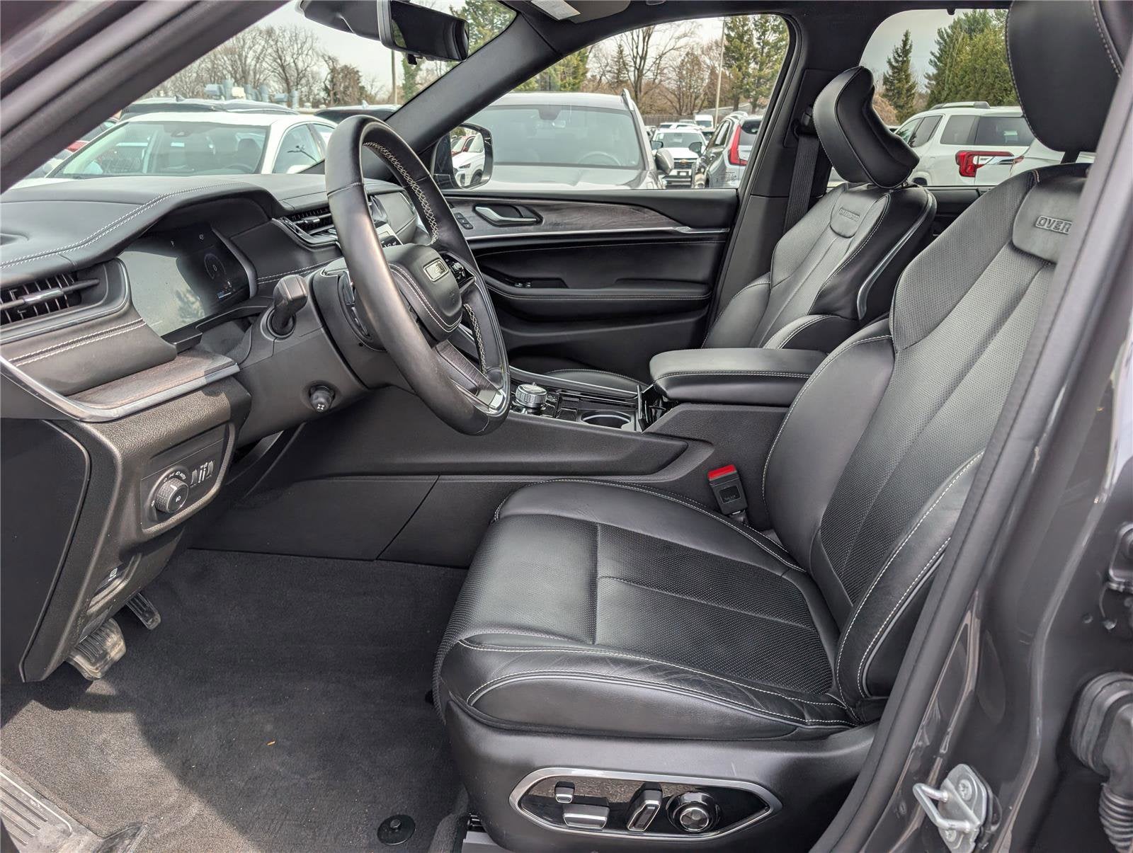 2022 Jeep Grand Cherokee Overland