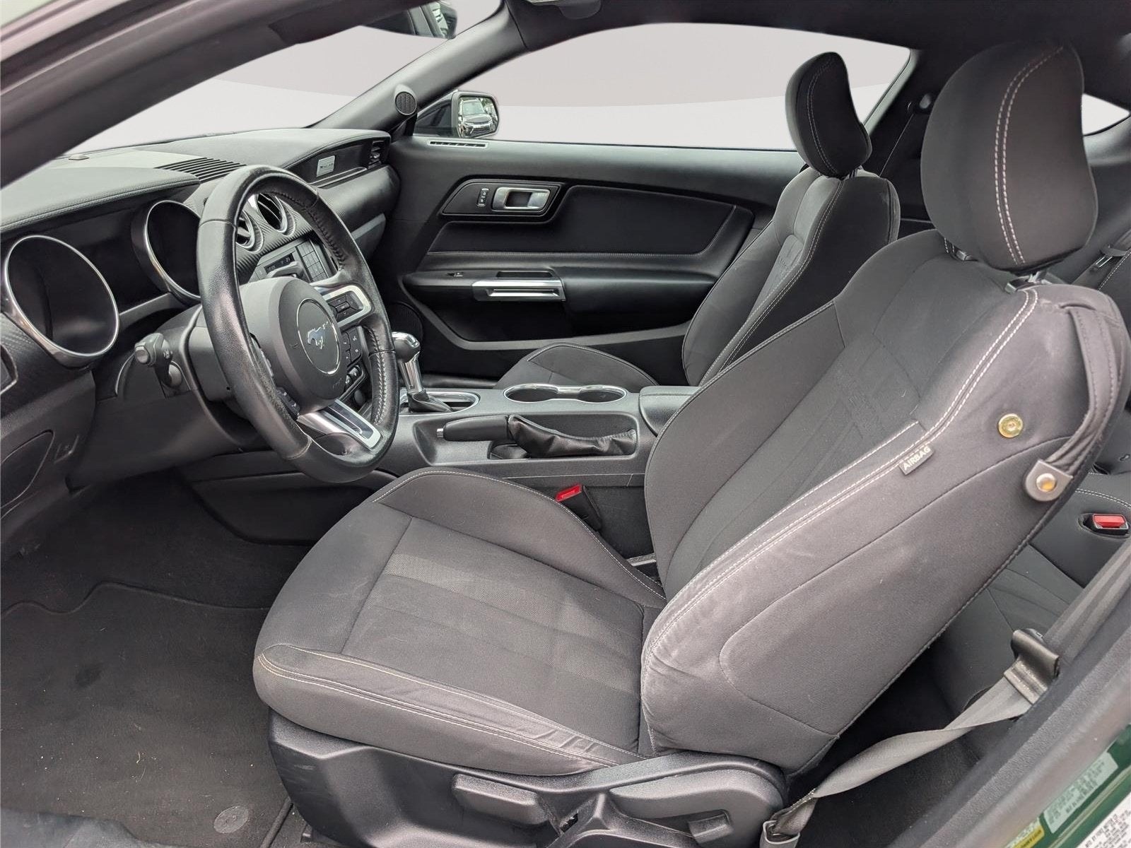 2022 Ford Mustang EcoBoost