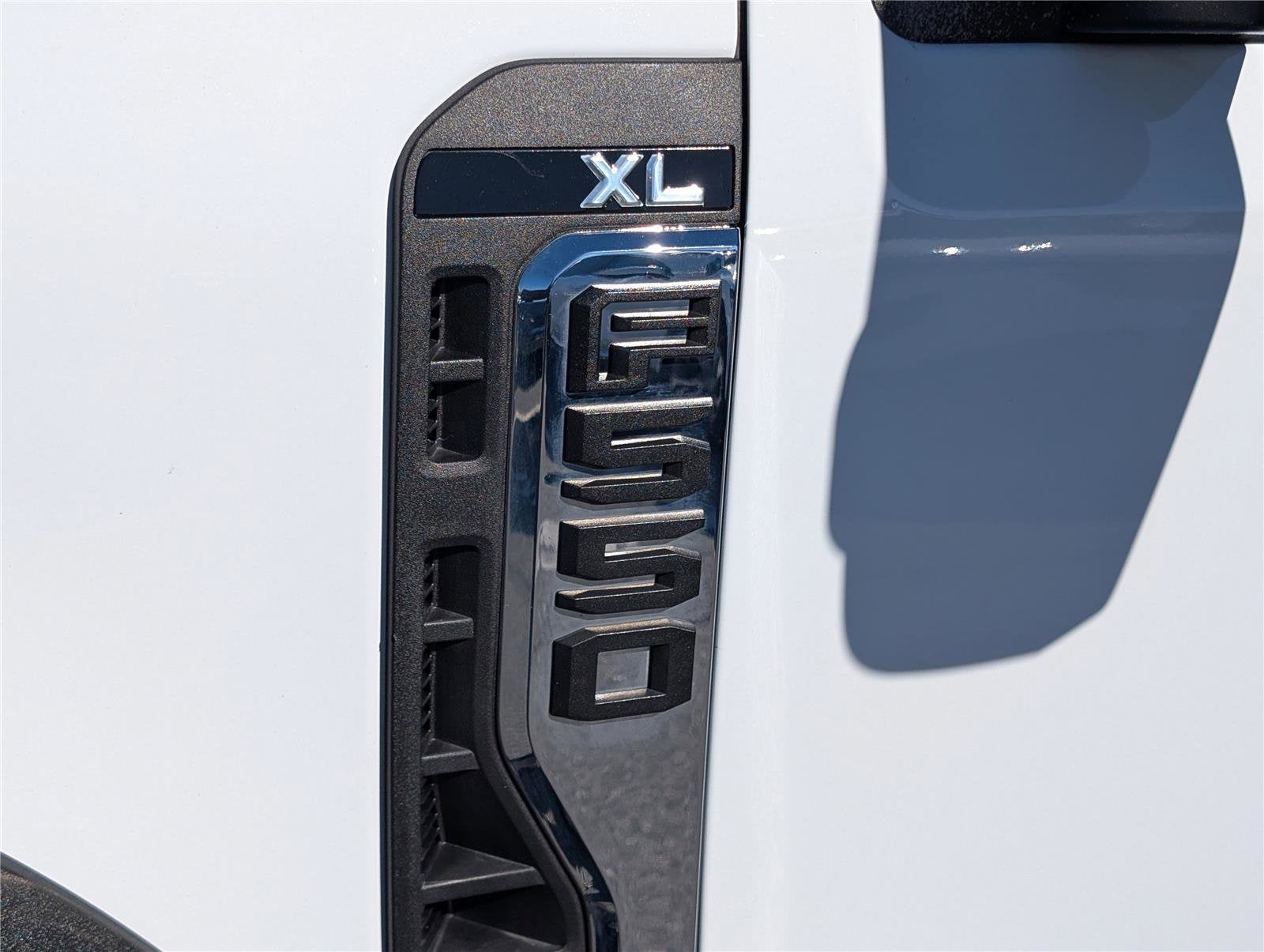 2024 Ford Super Duty F-550 DRW XL