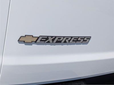 2025 Chevrolet Express Passenger 1LS