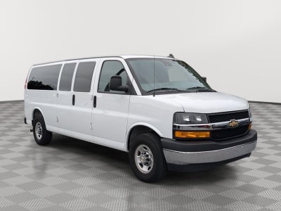 2025 Chevrolet Express Passenger 1LT